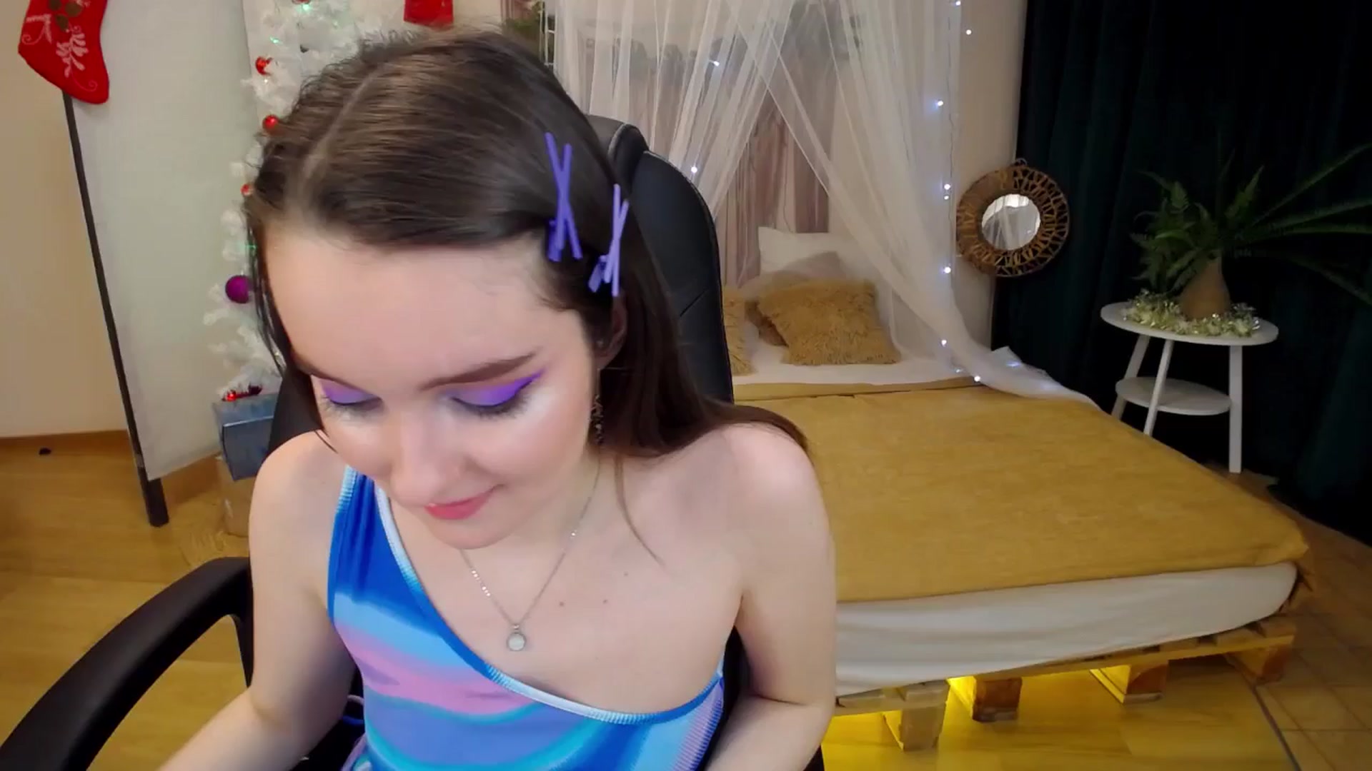 Gallery image thumbnail from Milim_Nava's myfreecams stream on, 12/18/2024, 14:36 image 9 of 20
