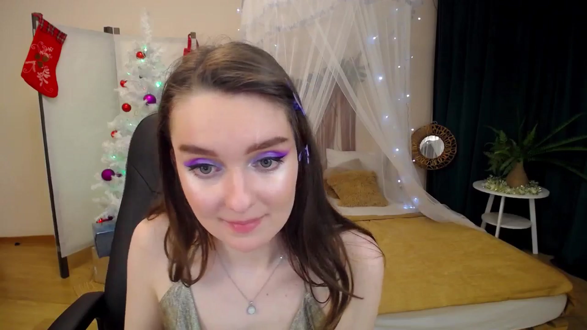 Gallery image thumbnail from Milim_Nava's myfreecams stream on, 12/18/2024, 17:35 image 16 of 20