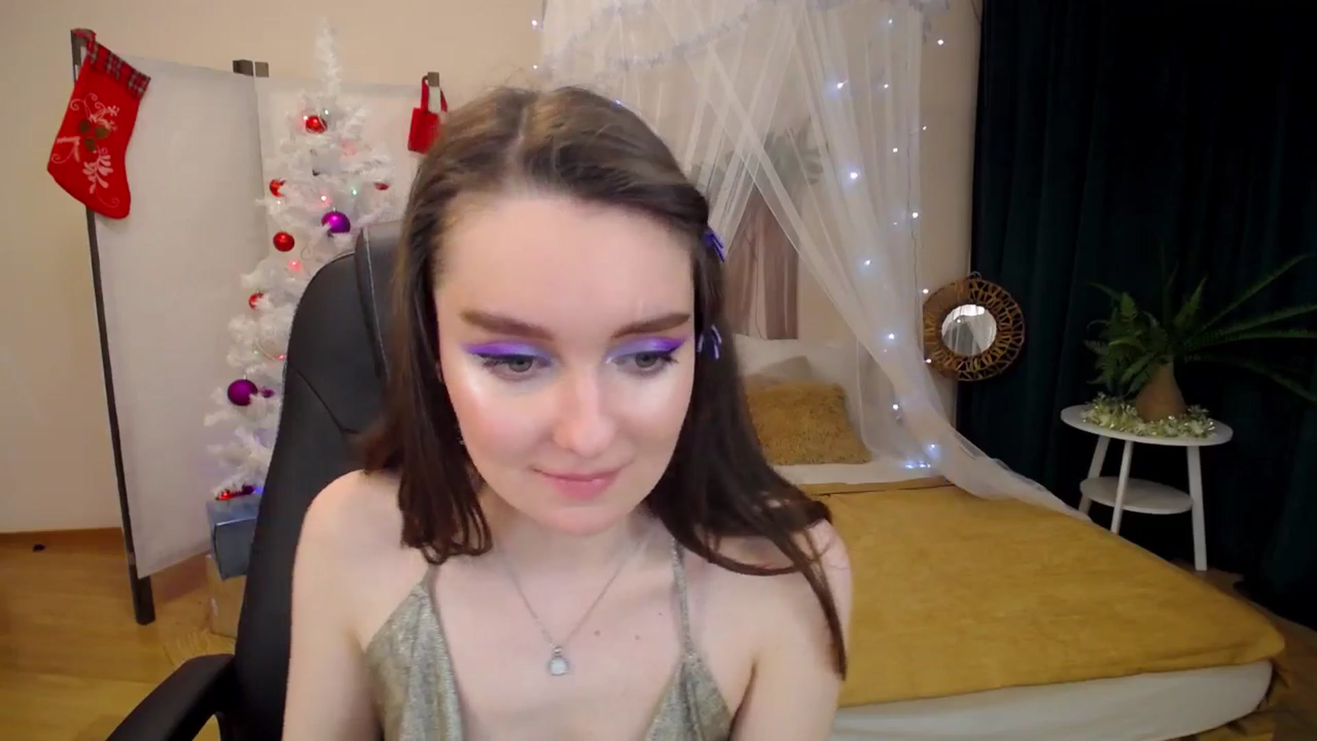 Gallery image thumbnail from Milim_Nava's myfreecams stream on, 12/18/2024, 17:35 image 15 of 20