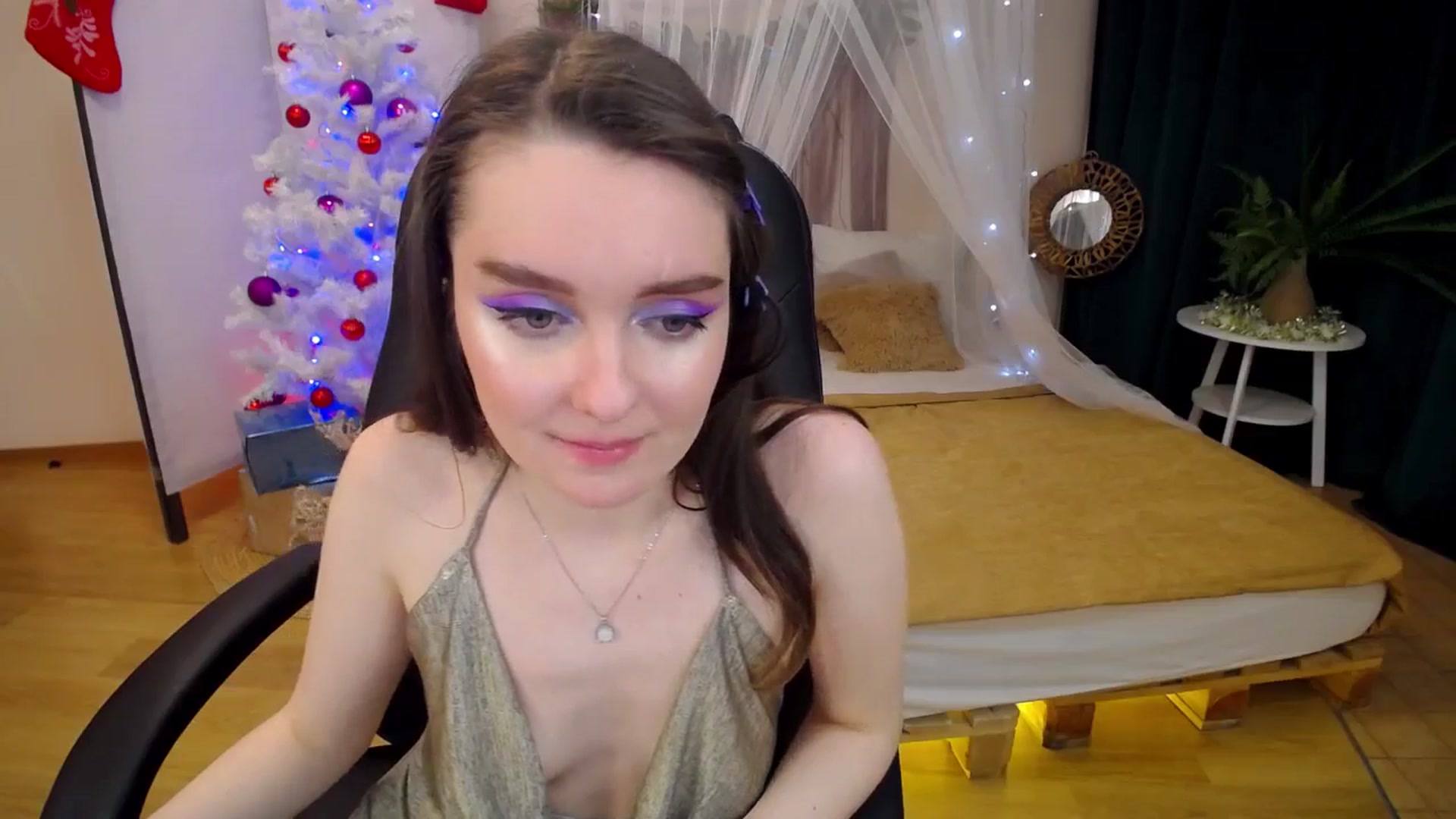 Gallery image thumbnail from Milim_Nava's myfreecams stream on, 12/18/2024, 17:35 image 2 of 20