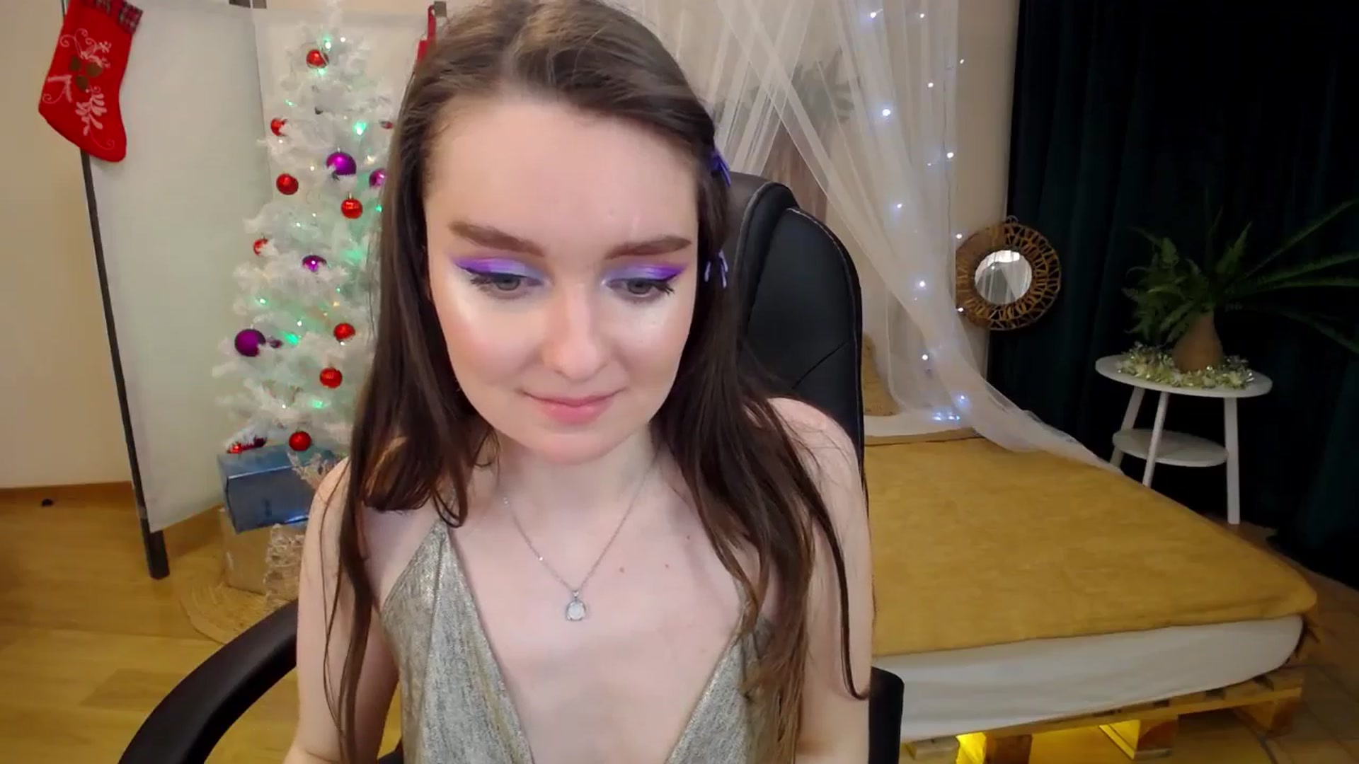 Gallery image thumbnail from Milim_Nava's myfreecams stream on, 12/18/2024, 17:35 image 9 of 20