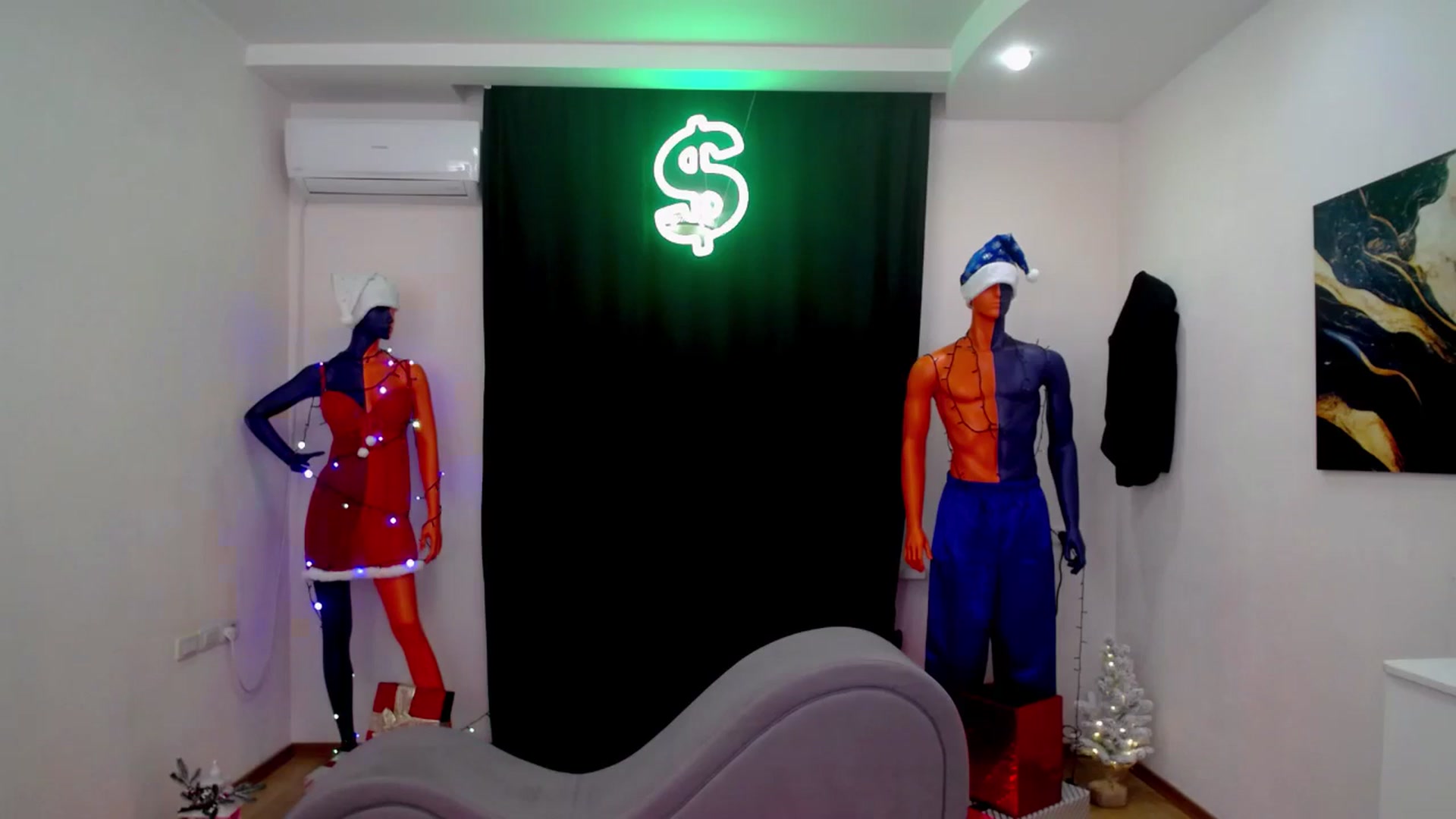 Gallery image thumbnail from Milim_Nava's myfreecams stream on, 12/19/2024, 10:04 image 14 of 20