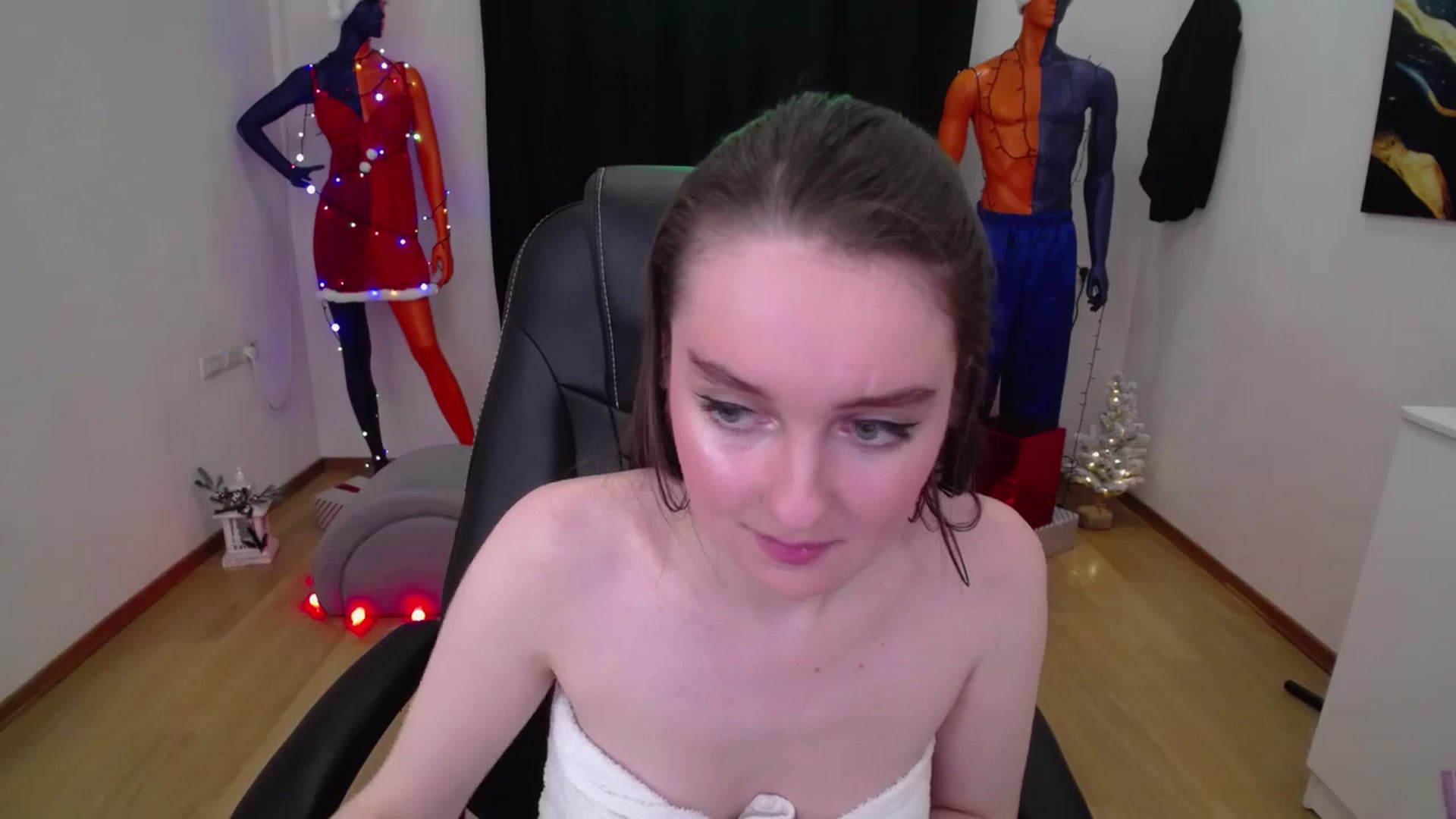 Gallery image thumbnail from Milim_Nava's myfreecams stream on, 12/20/2024, 09:51 image 12 of 20
