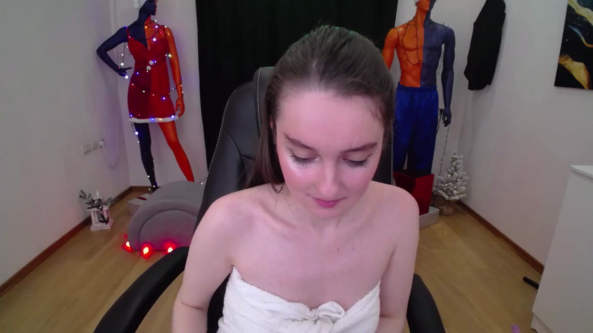 Gallery image thumbnail from Milim_Nava's myfreecams stream on, 12/20/2024, 09:51 image 9 of 20