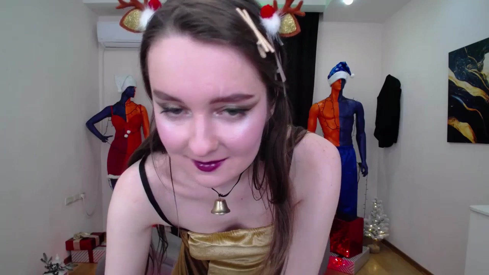 Gallery image thumbnail from Milim_Nava's myfreecams stream on, 12/22/2024, 20:07 image 4 of 20