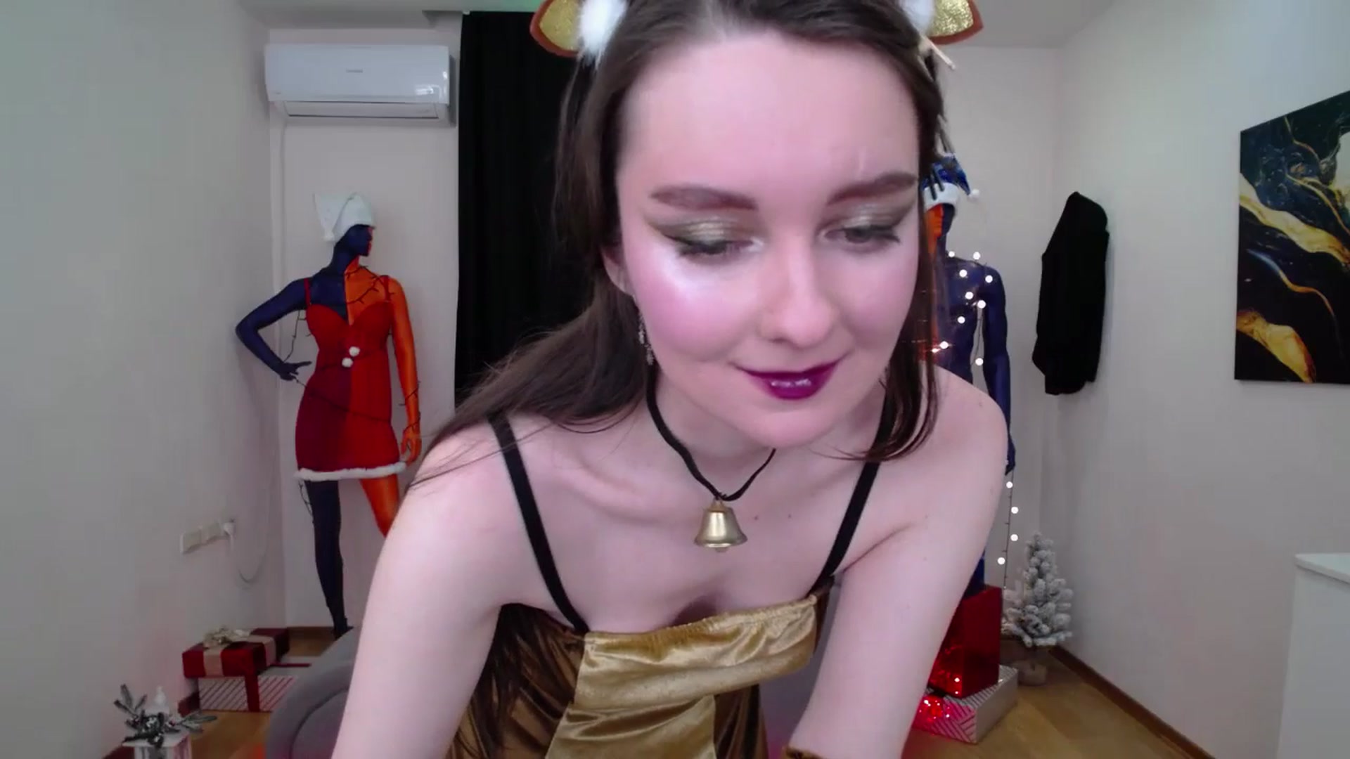Gallery image thumbnail from Milim_Nava's myfreecams stream on, 12/22/2024, 20:07 image 7 of 20