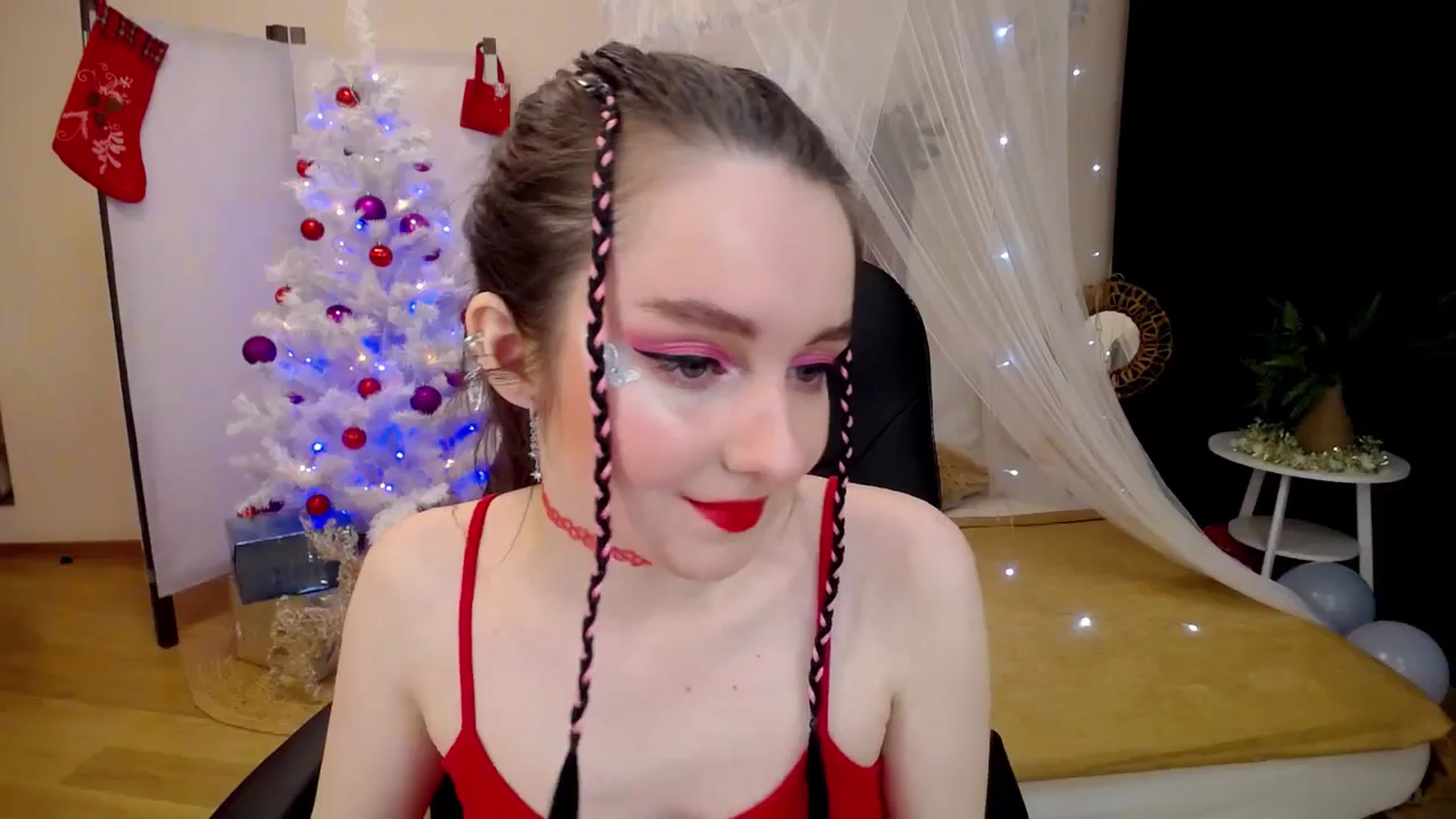 Gallery image thumbnail from Milim_Nava's myfreecams stream on, 12/23/2024, 19:31 image 14 of 20