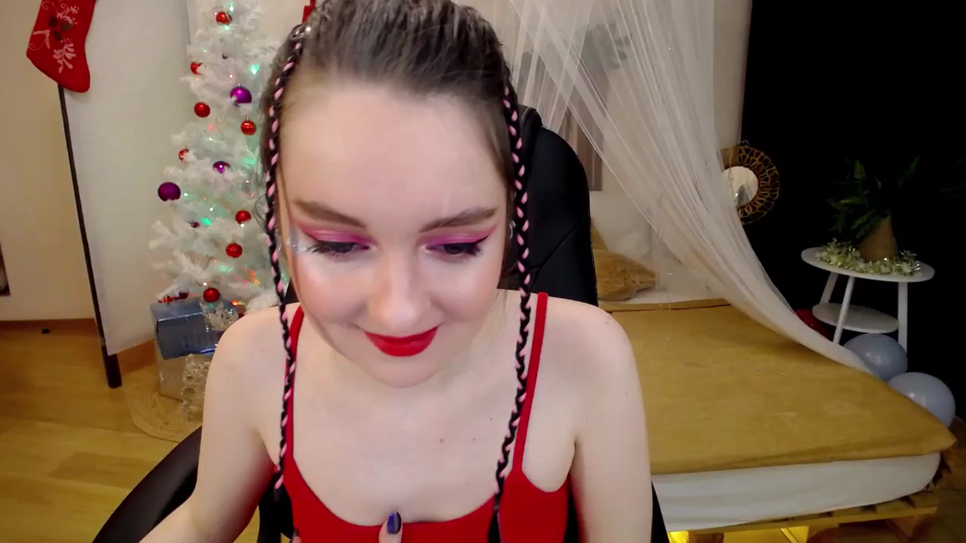 Gallery image thumbnail from Milim_Nava's myfreecams stream on, 12/23/2024, 19:31 image 12 of 20