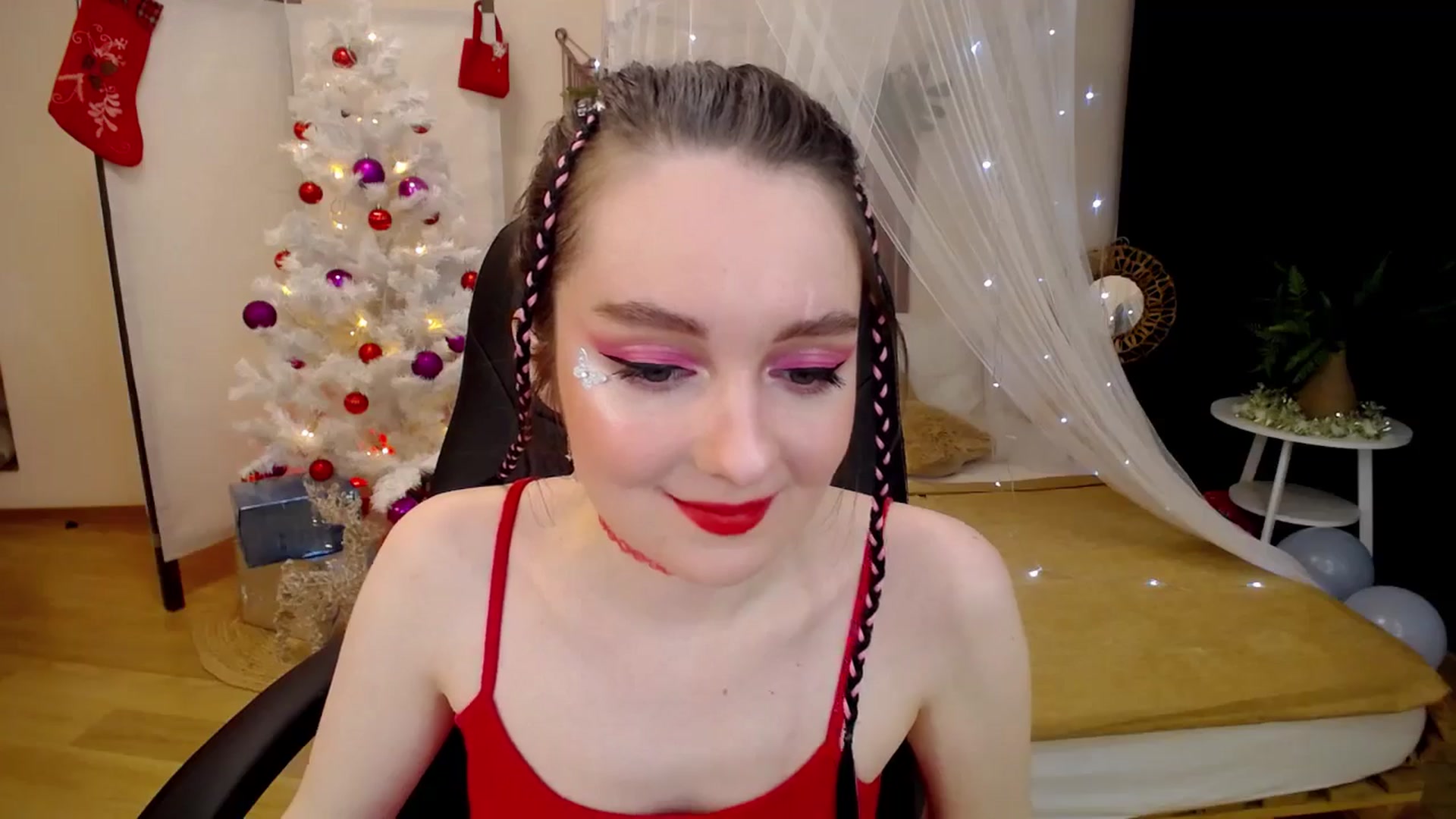 Gallery image thumbnail from Milim_Nava's myfreecams stream on, 12/23/2024, 20:21 image 9 of 20