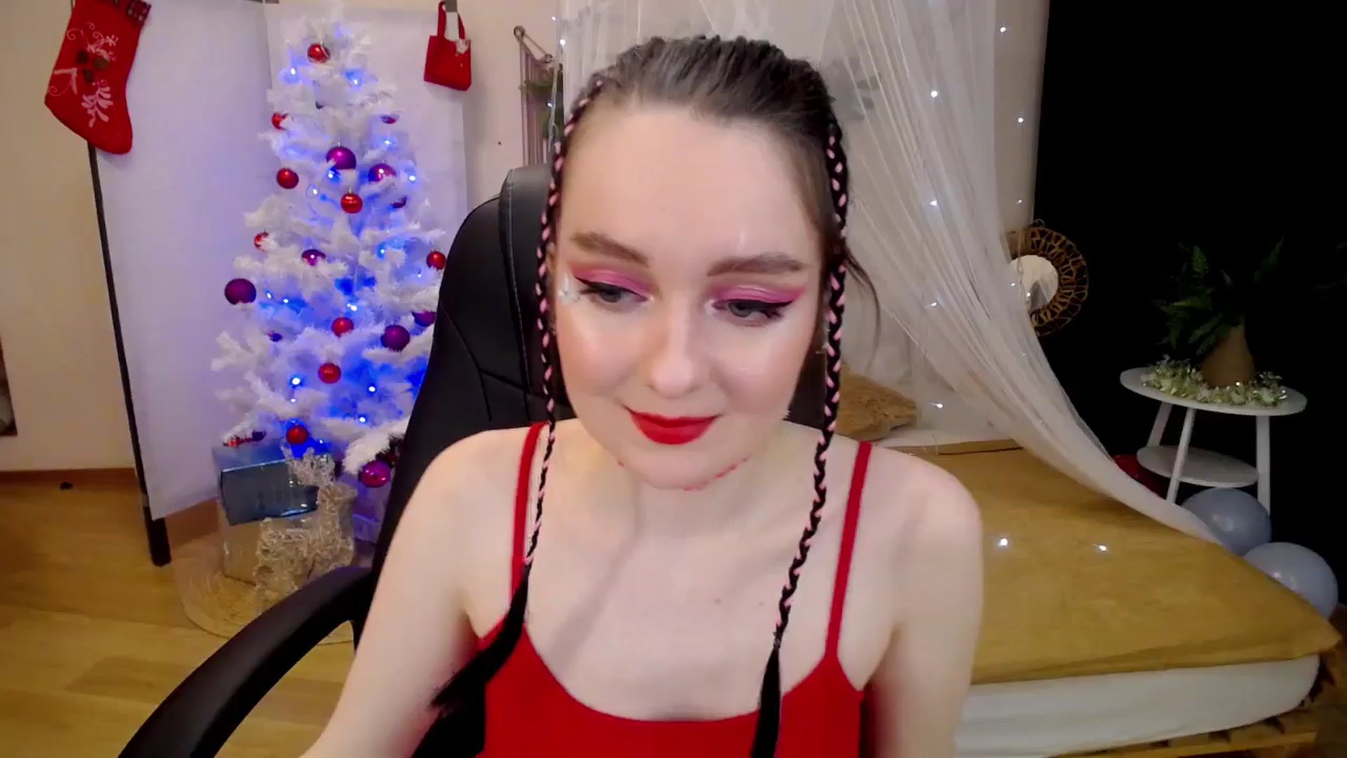 Gallery image thumbnail from Milim_Nava's myfreecams stream on, 12/23/2024, 20:21 image 10 of 20