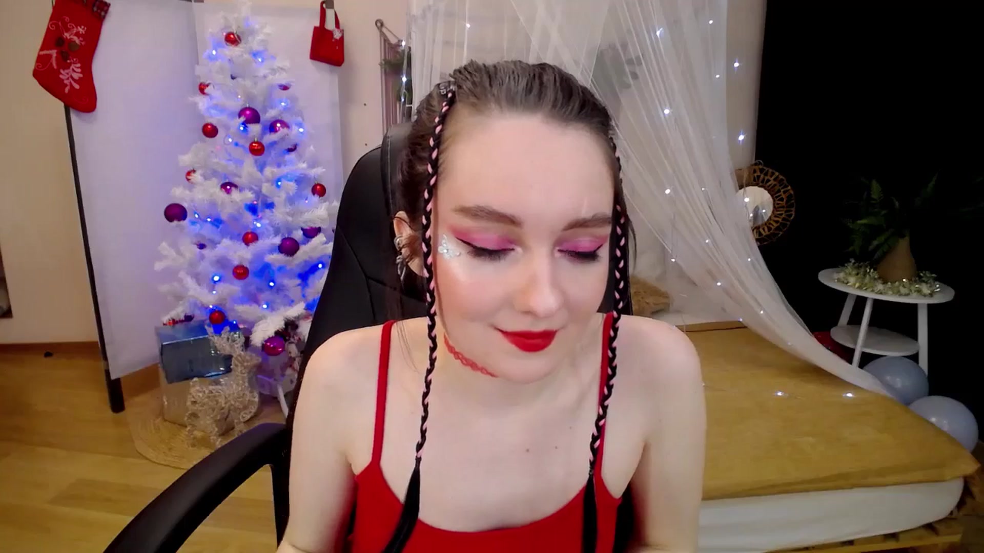 Gallery image thumbnail from Milim_Nava's myfreecams stream on, 12/23/2024, 20:21 image 4 of 20