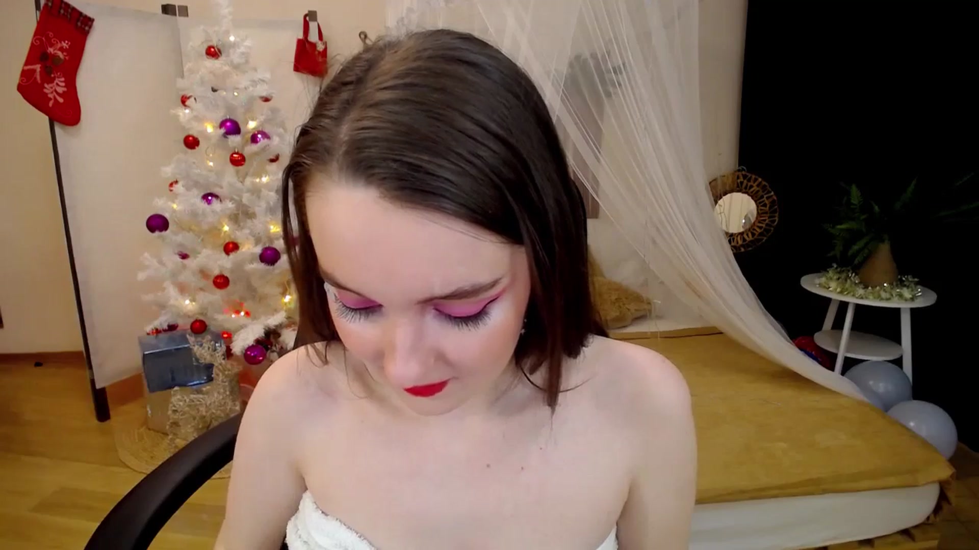 Gallery image thumbnail from Milim_Nava's myfreecams stream on, 12/23/2024, 22:26 image 17 of 20