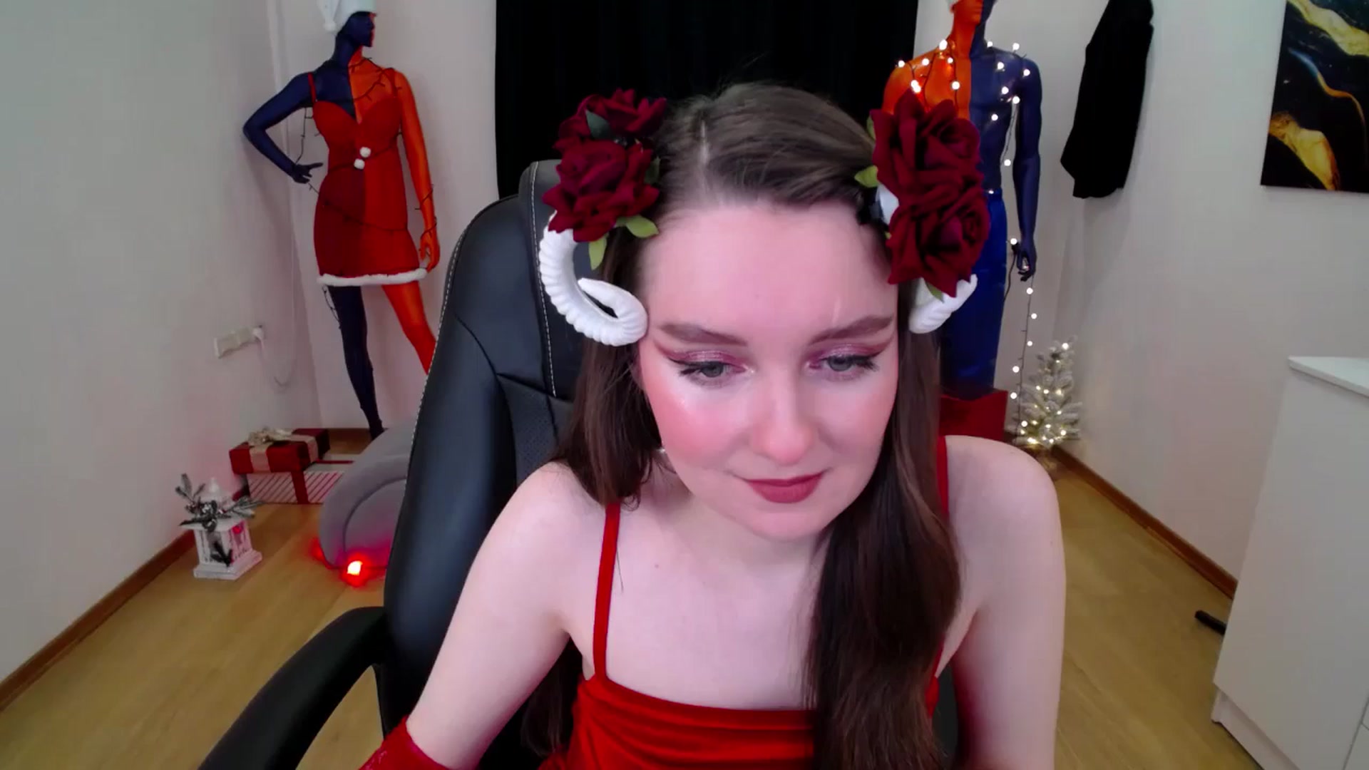 Gallery image thumbnail from Milim_Nava's myfreecams stream on, 12/24/2024, 18:33 image 16 of 20