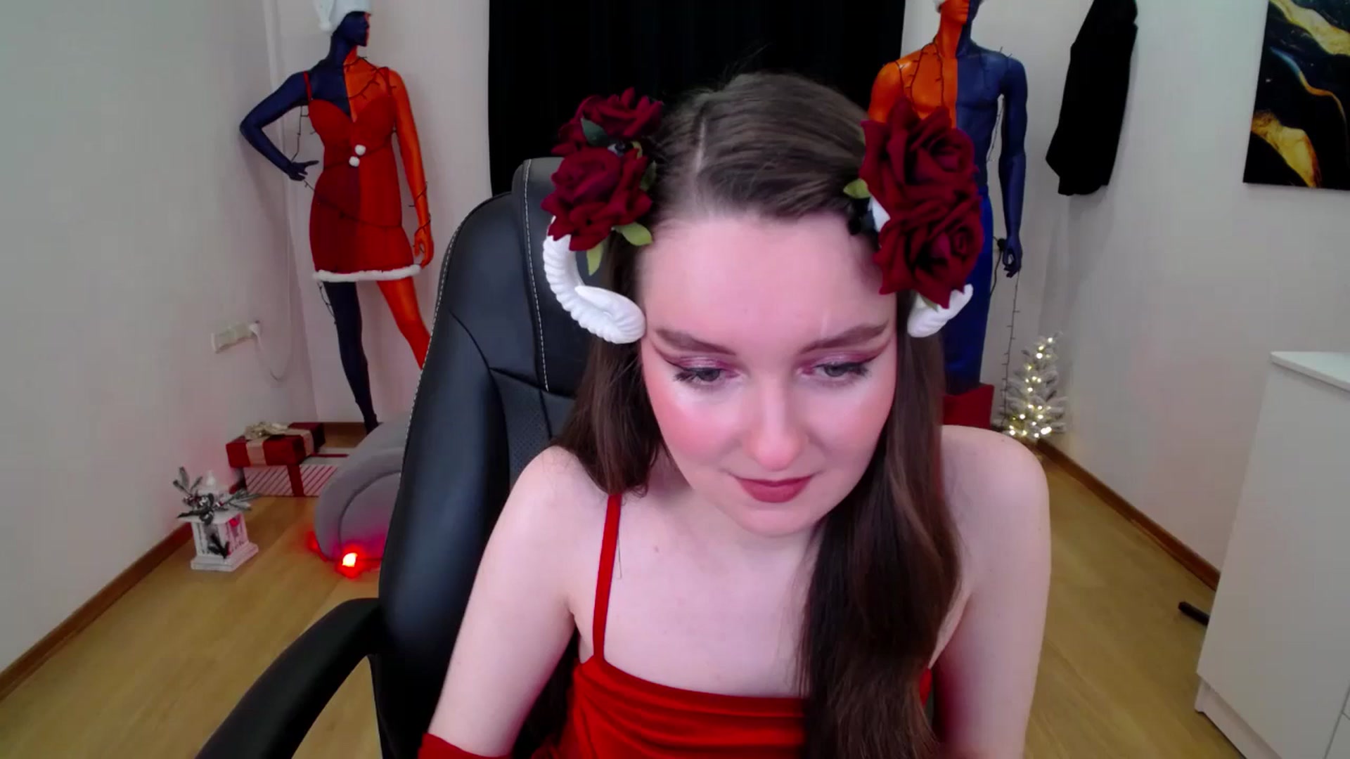 Gallery image thumbnail from Milim_Nava's myfreecams stream on, 12/24/2024, 18:33 image 17 of 20