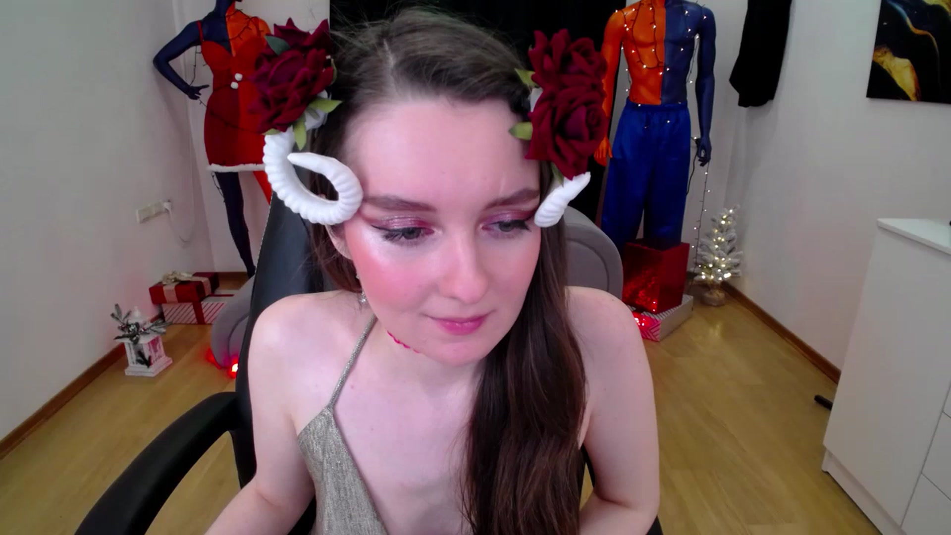 Gallery image thumbnail from Milim_Nava's myfreecams stream on, 12/25/2024, 02:46 image 15 of 20