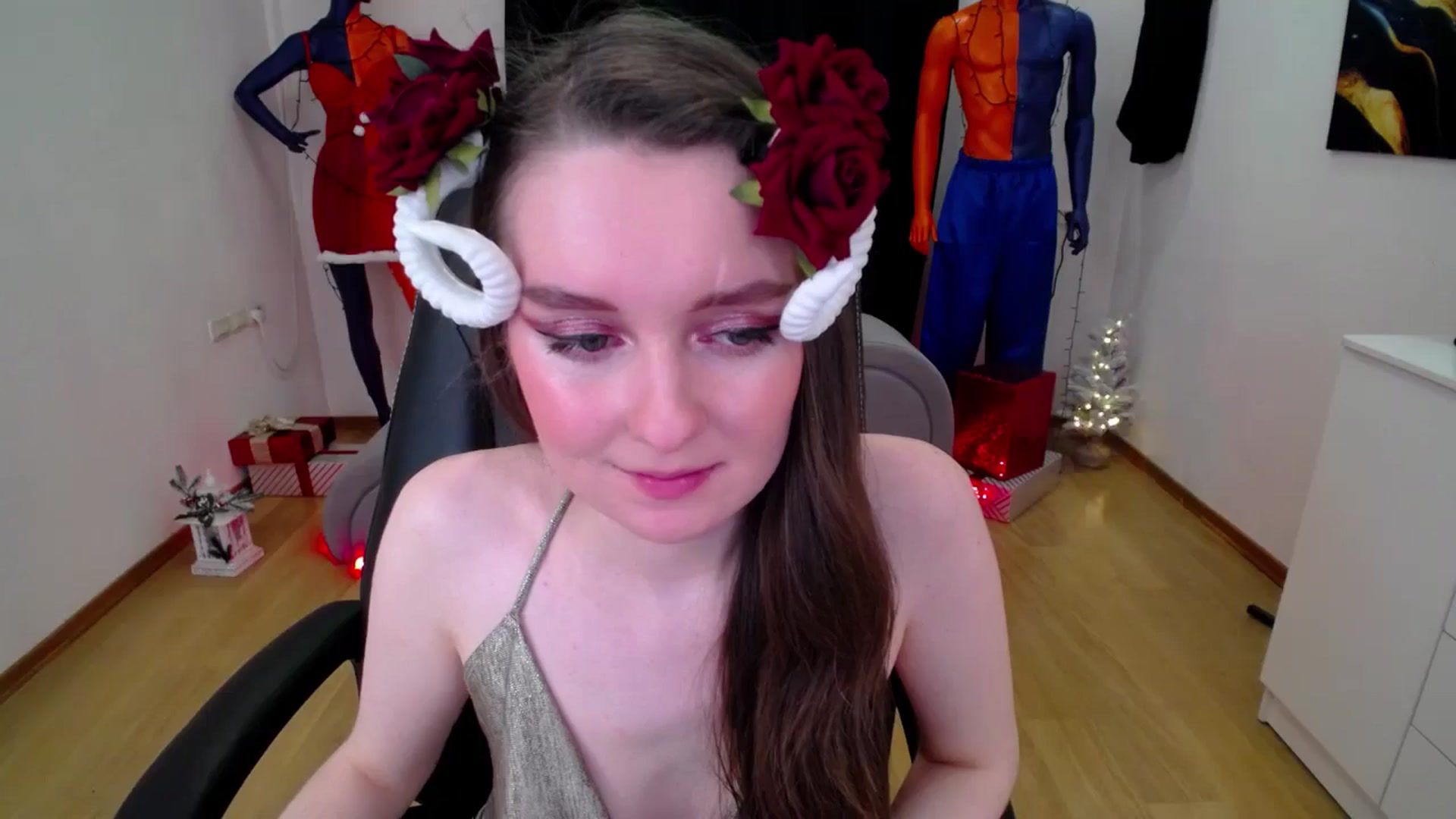 Gallery image thumbnail from Milim_Nava's myfreecams stream on, 12/25/2024, 02:46 image 14 of 20