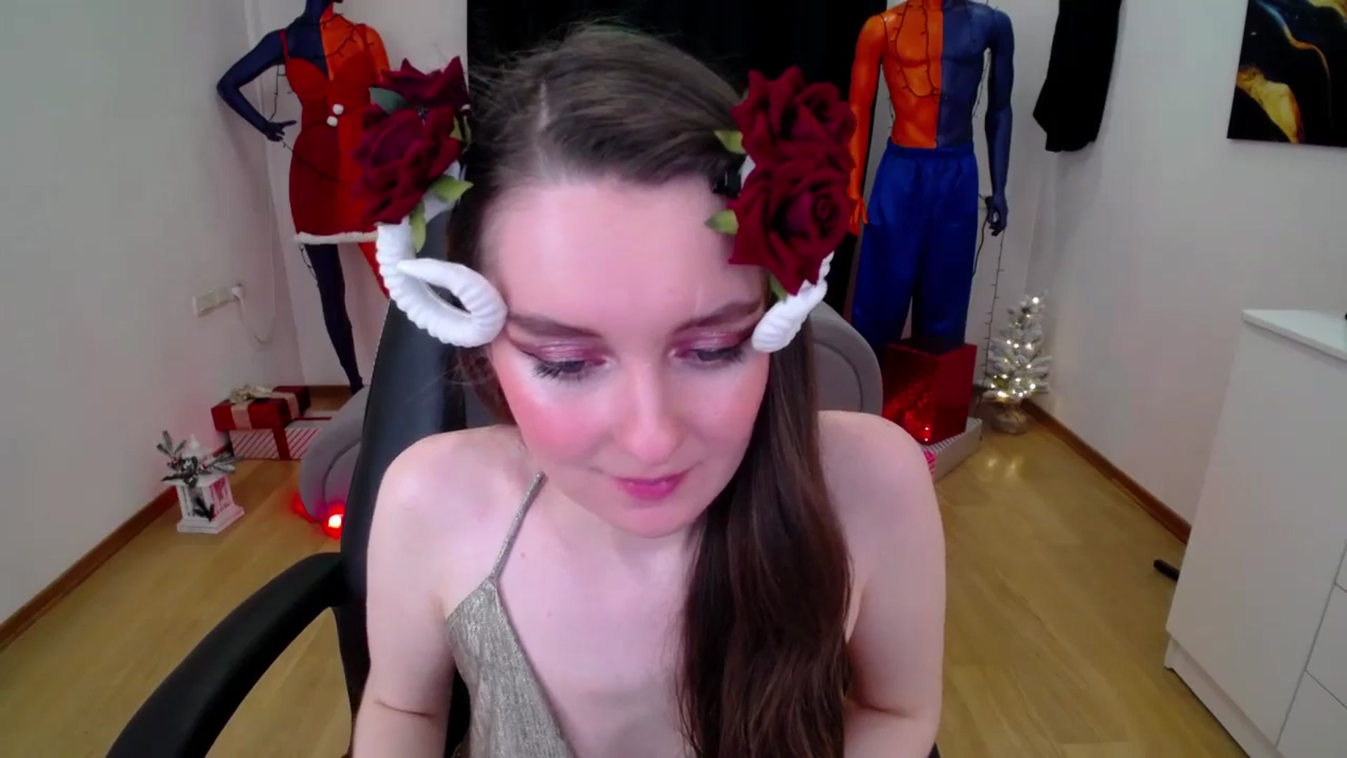 Gallery image thumbnail from Milim_Nava's myfreecams stream on, 12/25/2024, 02:46 image 17 of 20