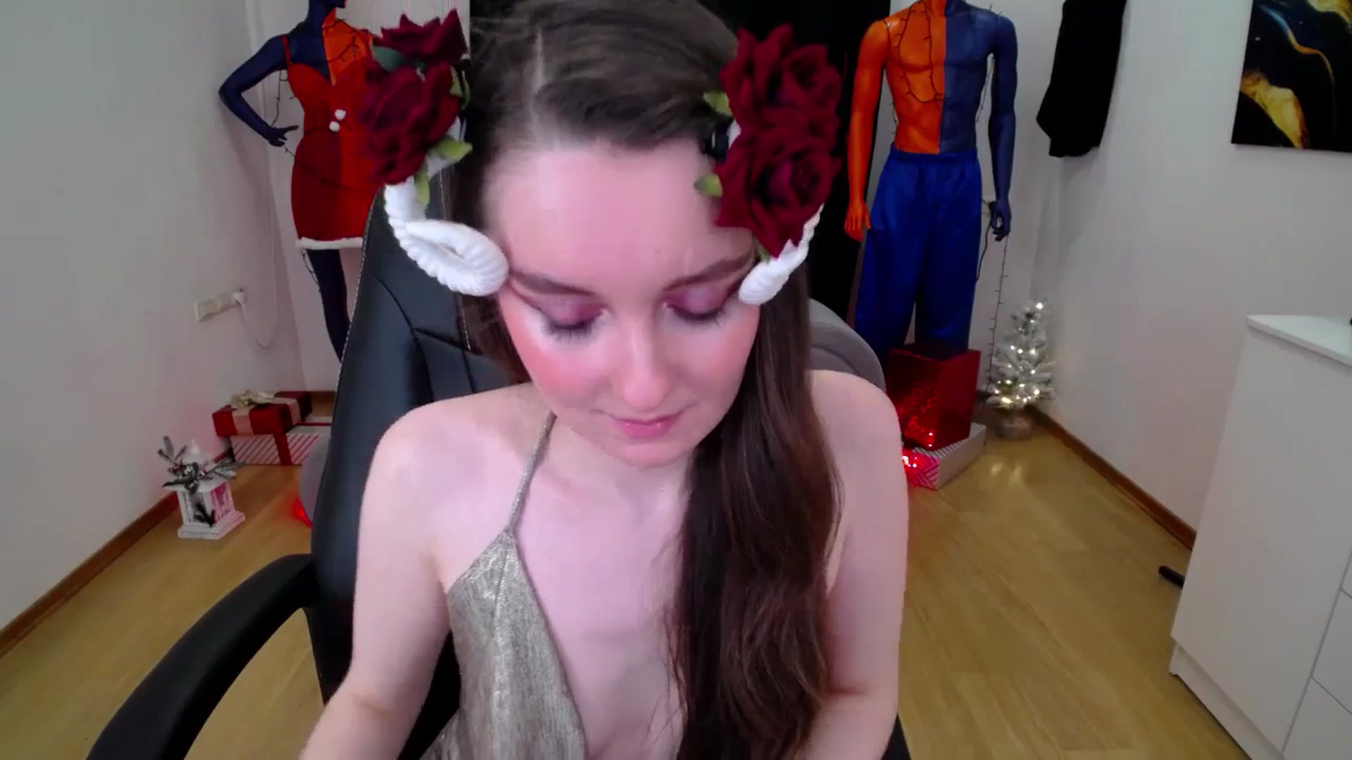Gallery image thumbnail from Milim_Nava's myfreecams stream on, 12/25/2024, 02:46 image 6 of 20
