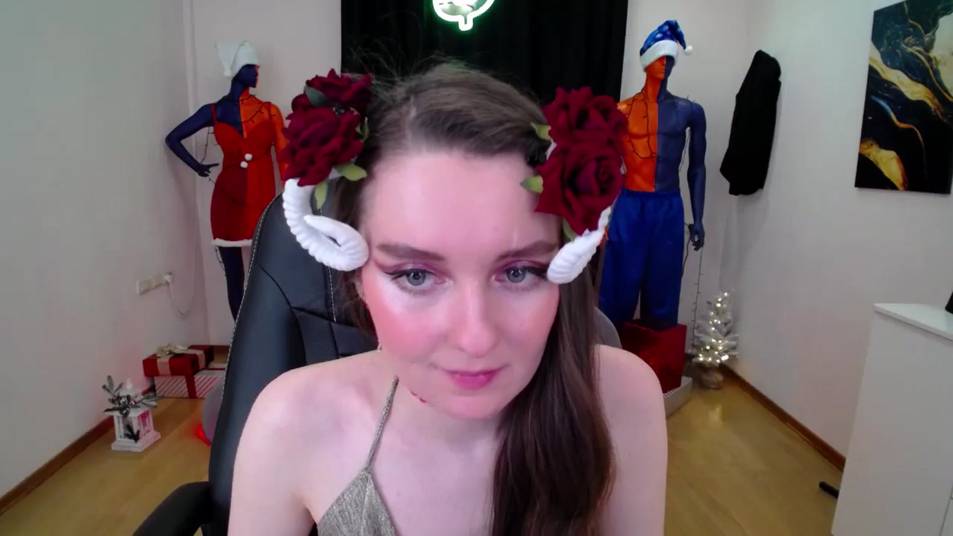 Gallery image thumbnail from Milim_Nava's myfreecams stream on, 12/25/2024, 03:34 image 16 of 20