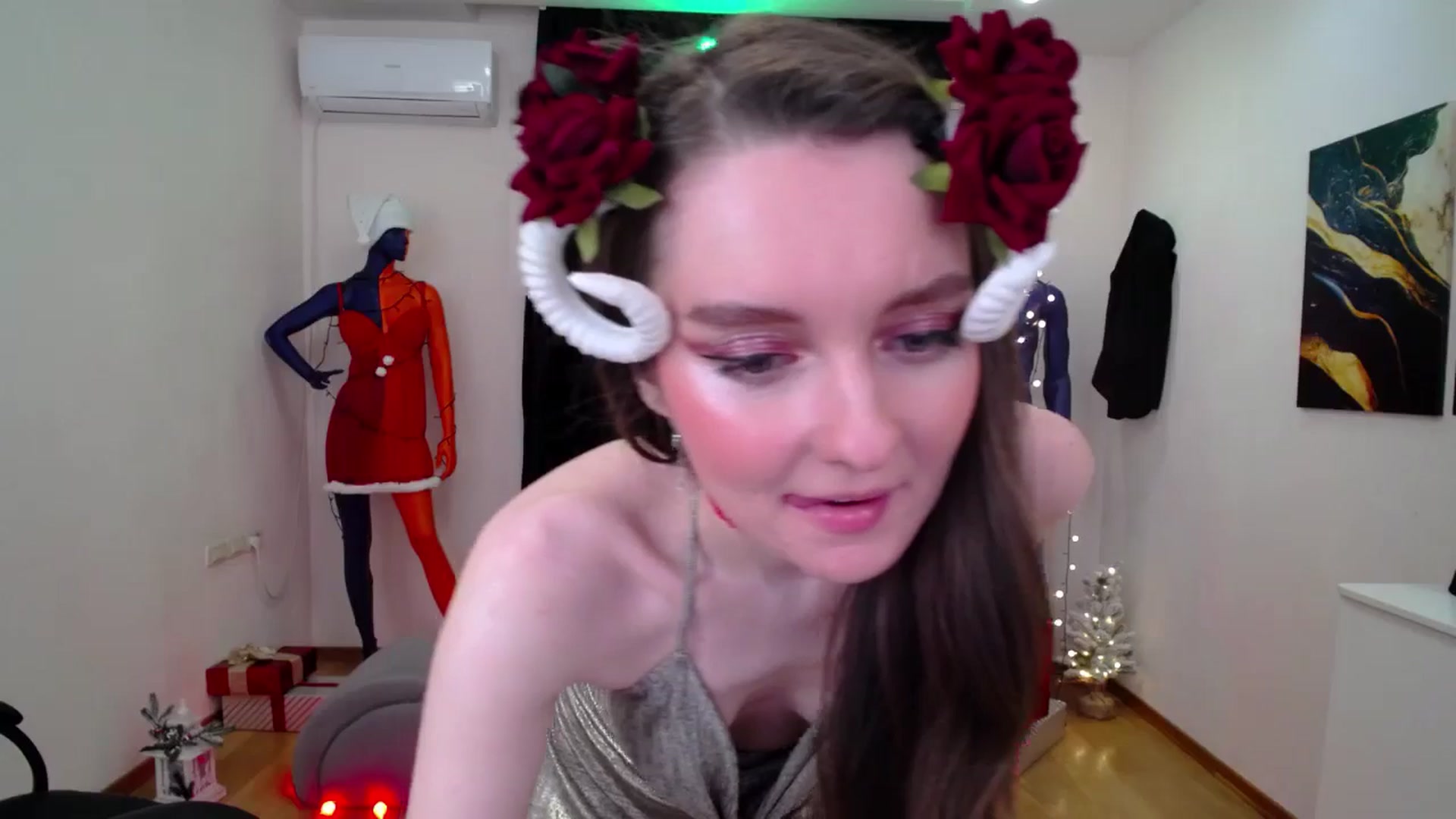 Gallery image thumbnail from Milim_Nava's myfreecams stream on, 12/25/2024, 03:34 image 17 of 20