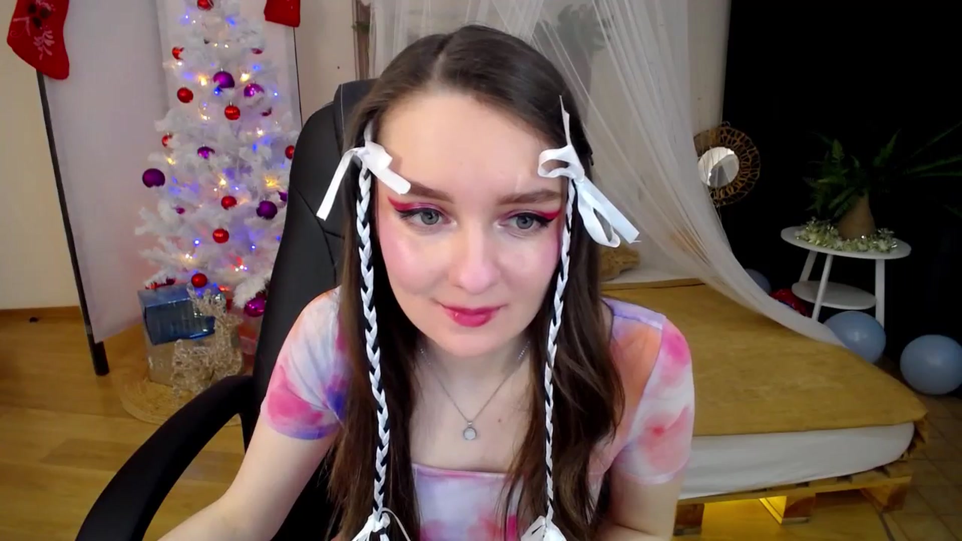 Gallery image thumbnail from Milim_Nava's myfreecams stream on, 12/25/2024, 18:53 image 11 of 20