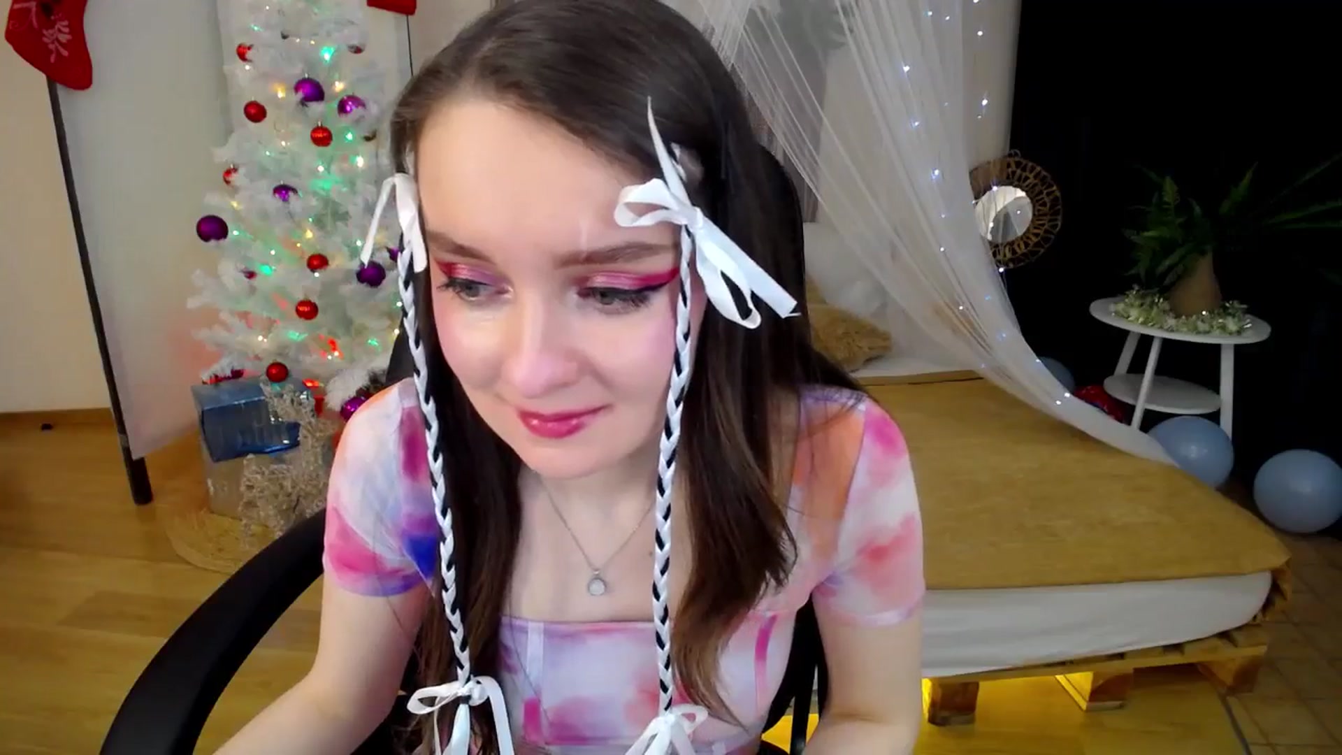 Gallery image thumbnail from Milim_Nava's myfreecams stream on, 12/25/2024, 18:53 image 4 of 20