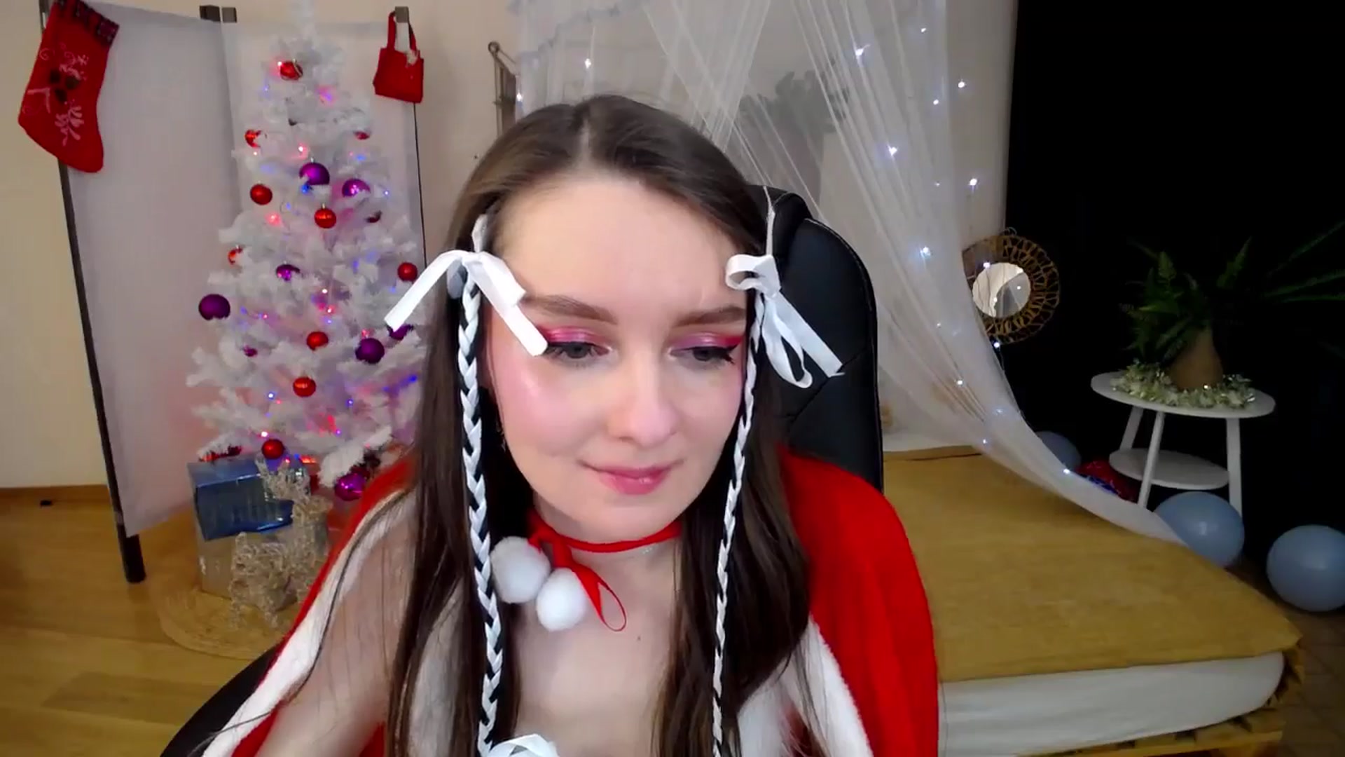 Gallery image thumbnail from Milim_Nava's myfreecams stream on, 12/25/2024, 22:01 image 2 of 20