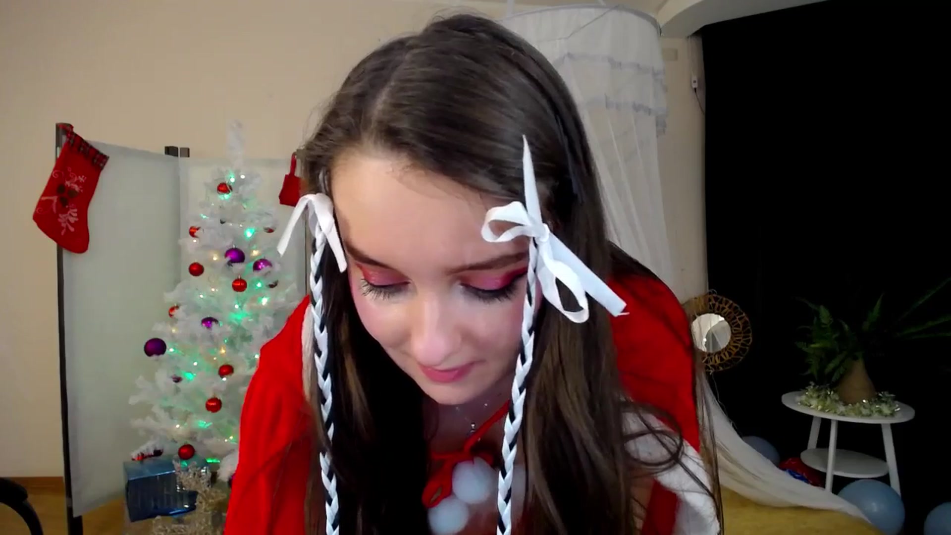 Gallery image thumbnail from Milim_Nava's myfreecams stream on, 12/25/2024, 22:01 image 20 of 20