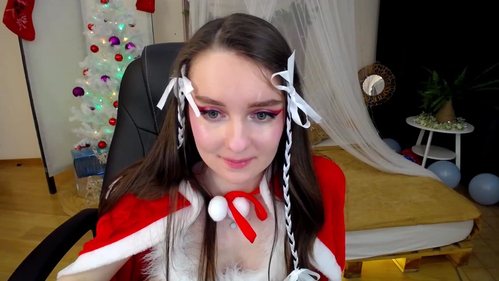 Gallery image thumbnail from Milim_Nava's myfreecams stream on, 12/25/2024, 23:20 image 15 of 20