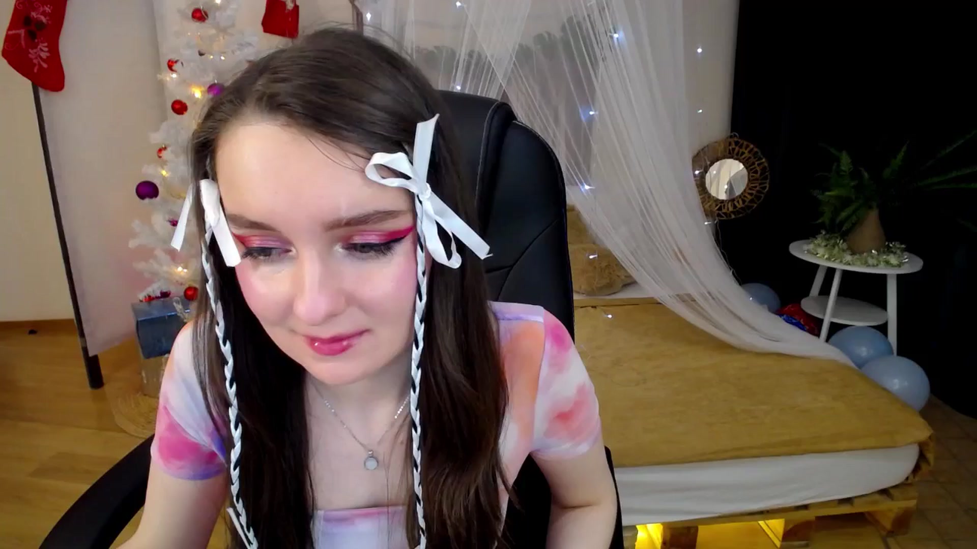 Gallery image thumbnail from Milim_Nava's myfreecams stream on, 12/26/2024, 01:17 image 6 of 20