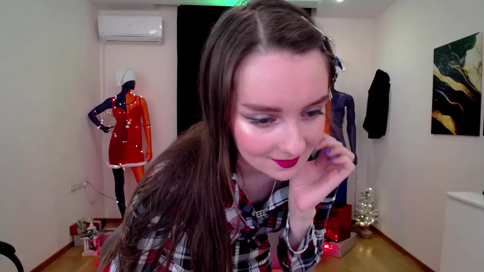 Gallery image thumbnail from Milim_Nava's myfreecams stream on, 12/26/2024, 19:04 image 5 of 20
