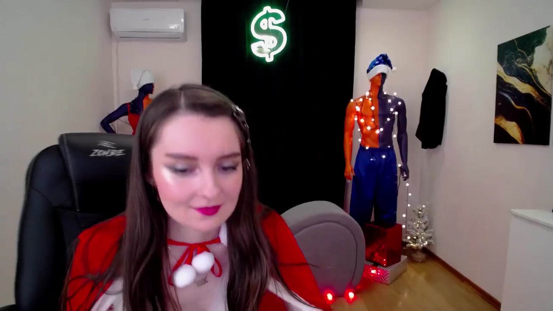 Gallery image thumbnail from Milim_Nava's myfreecams stream on, 12/26/2024, 22:34 image 18 of 20