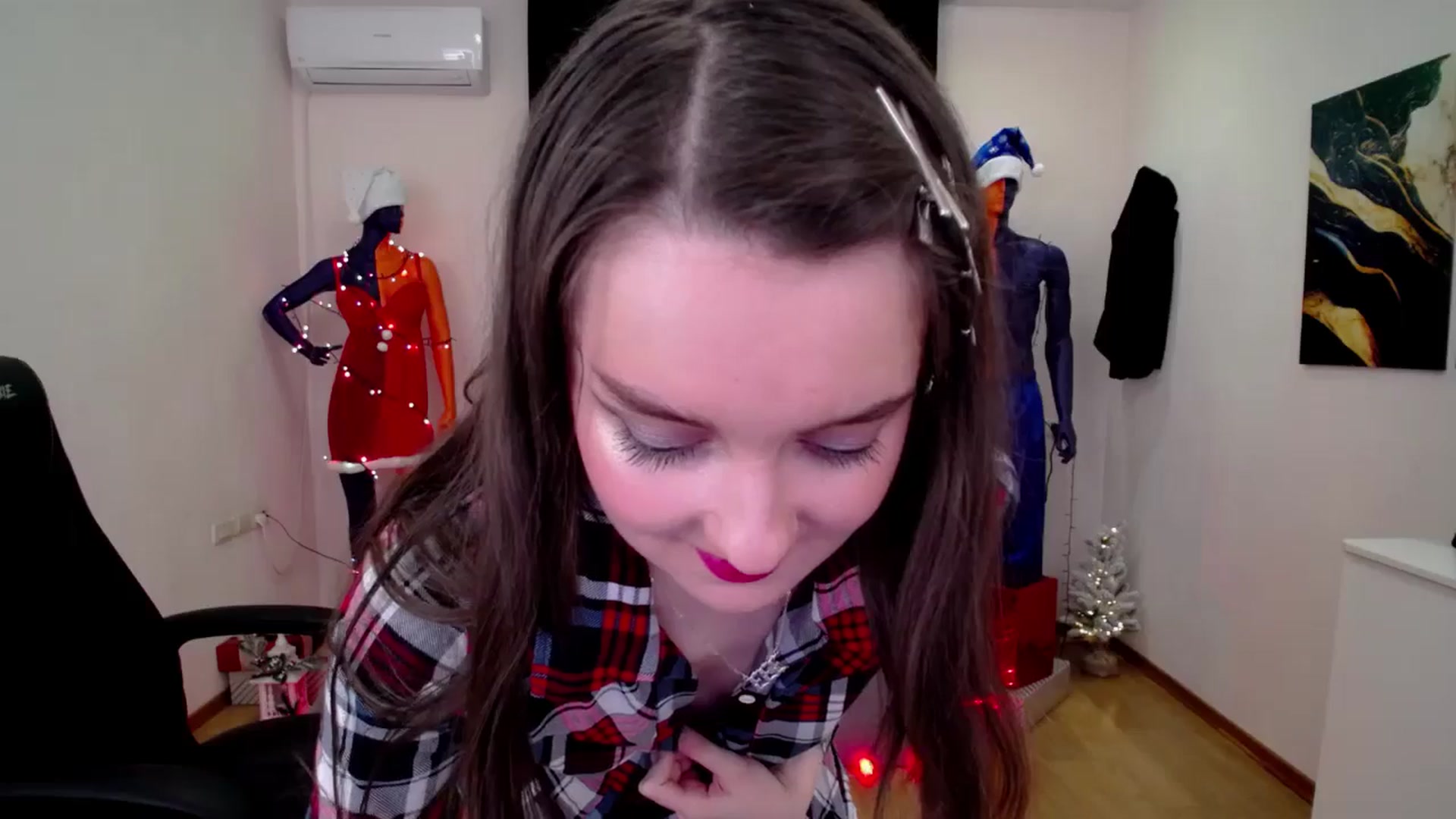 Gallery image thumbnail from Milim_Nava's myfreecams stream on, 12/26/2024, 22:34 image 5 of 20