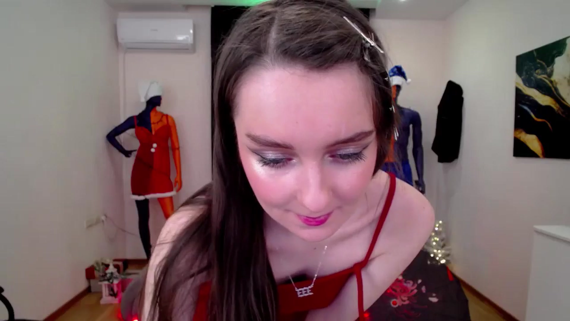 Gallery image thumbnail from Milim_Nava's myfreecams stream on, 12/27/2024, 24:40 image 18 of 20