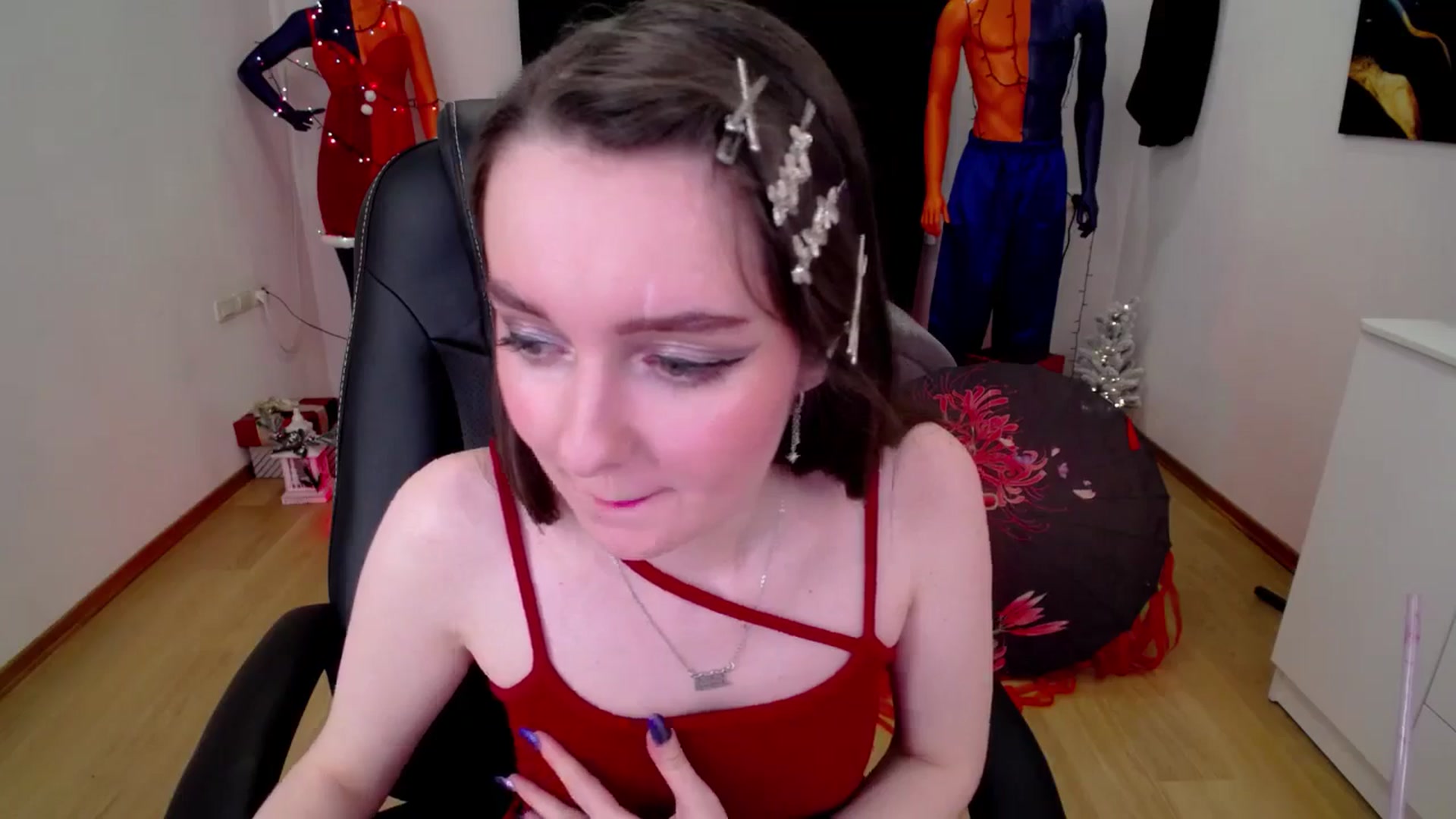 Gallery image thumbnail from Milim_Nava's myfreecams stream on, 12/27/2024, 24:40 image 12 of 20