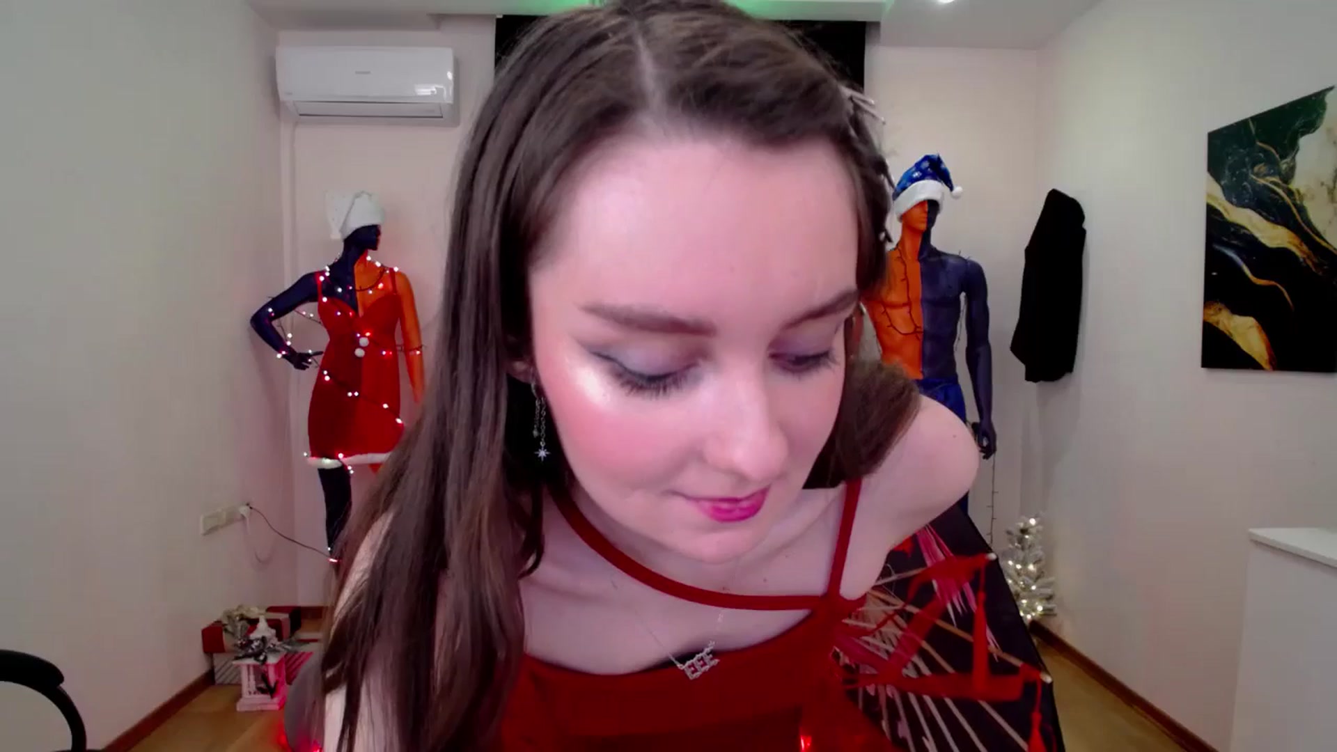 Gallery image thumbnail from Milim_Nava's myfreecams stream on, 12/27/2024, 24:40 image 8 of 20