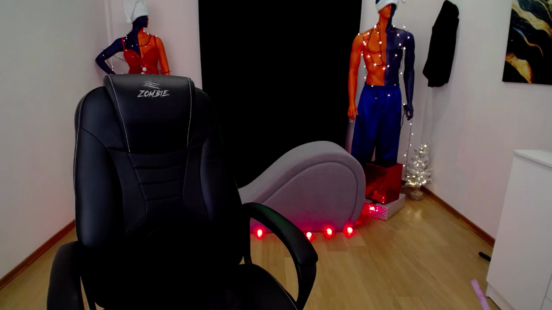 Gallery image thumbnail from Milim_Nava's myfreecams stream on, 12/27/2024, 24:40 image 1 of 20