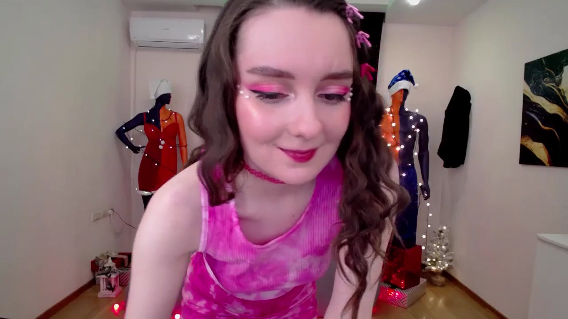 Gallery image thumbnail from Milim_Nava's myfreecams stream on, 12/27/2024, 20:53 image 12 of 20