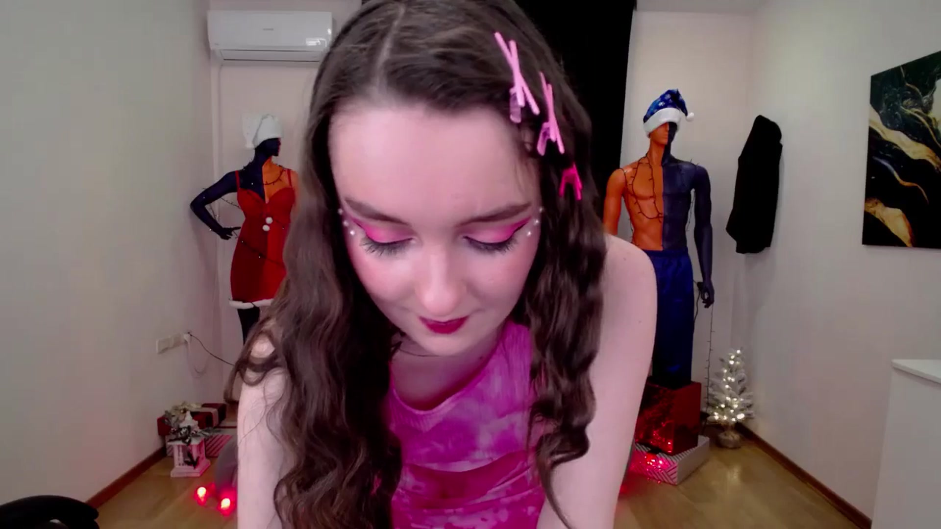 Gallery image thumbnail from Milim_Nava's myfreecams stream on, 12/27/2024, 20:53 image 19 of 20