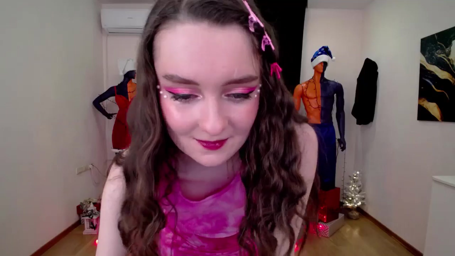 Gallery image thumbnail from Milim_Nava's myfreecams stream on, 12/27/2024, 20:53 image 17 of 20