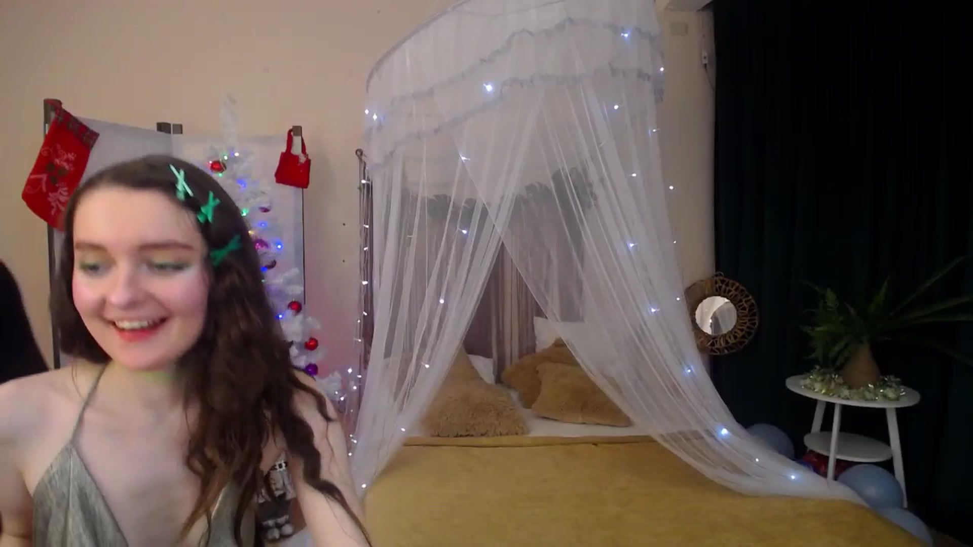 Gallery image thumbnail from Milim_Nava's myfreecams stream on, 12/28/2024, 17:11 image 18 of 20