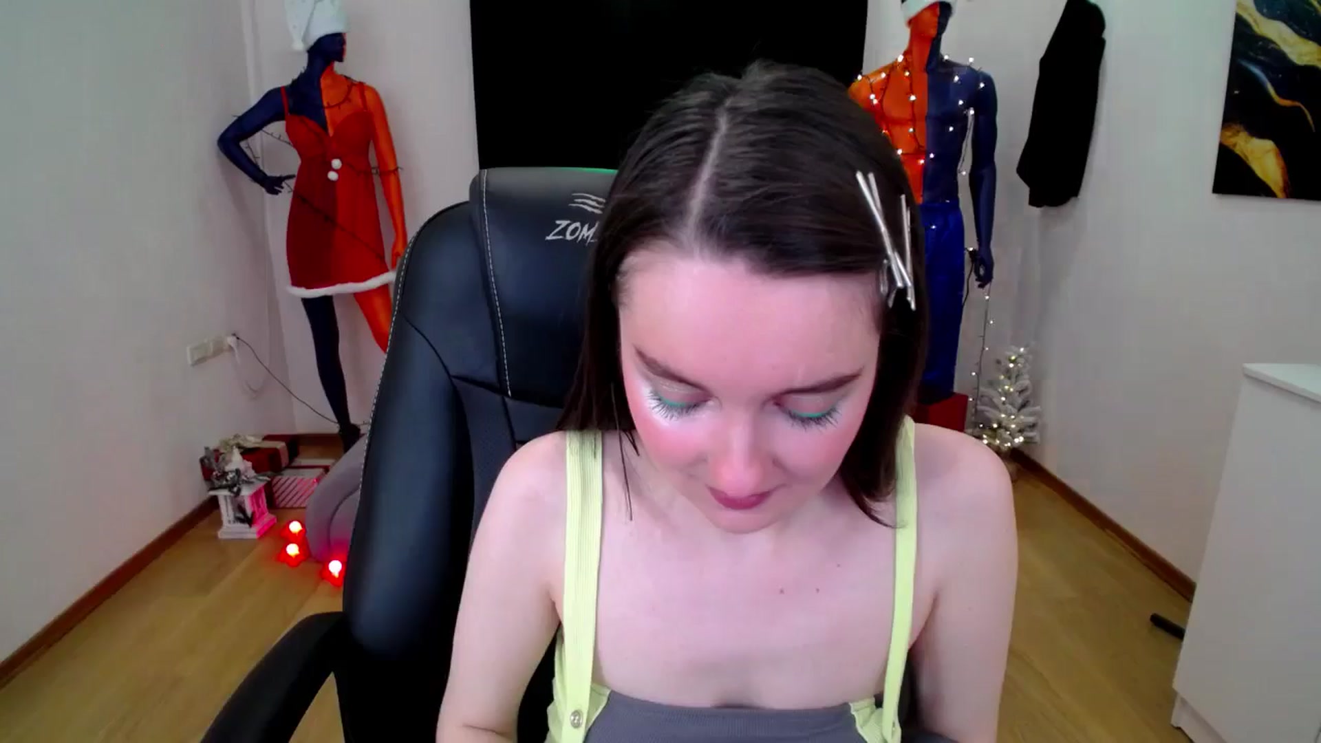 Gallery image thumbnail from Milim_Nava's myfreecams stream on, 12/29/2024, 10:52 image 11 of 20