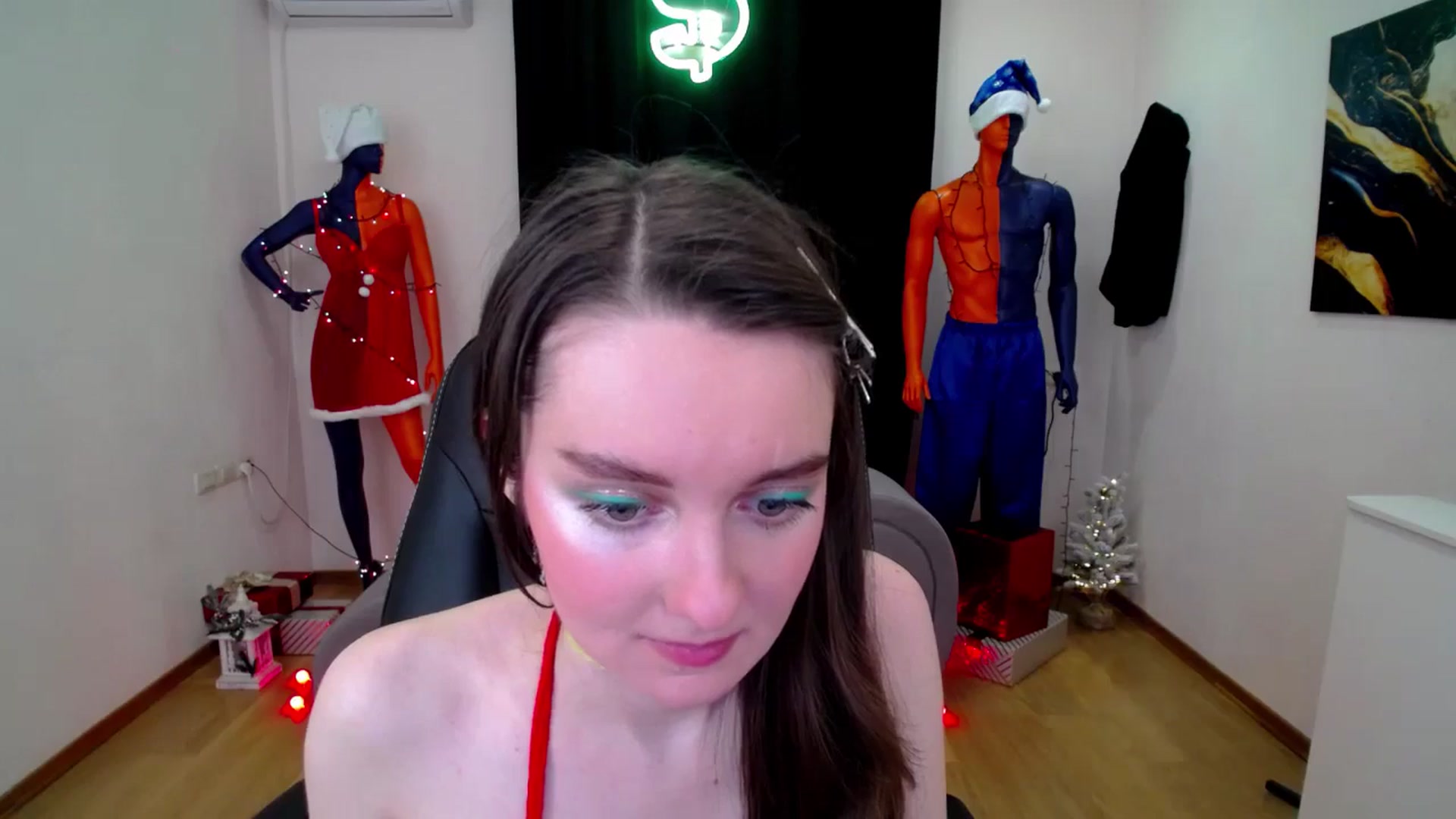 Gallery image thumbnail from Milim_Nava's myfreecams stream on, 12/29/2024, 14:13 image 18 of 20
