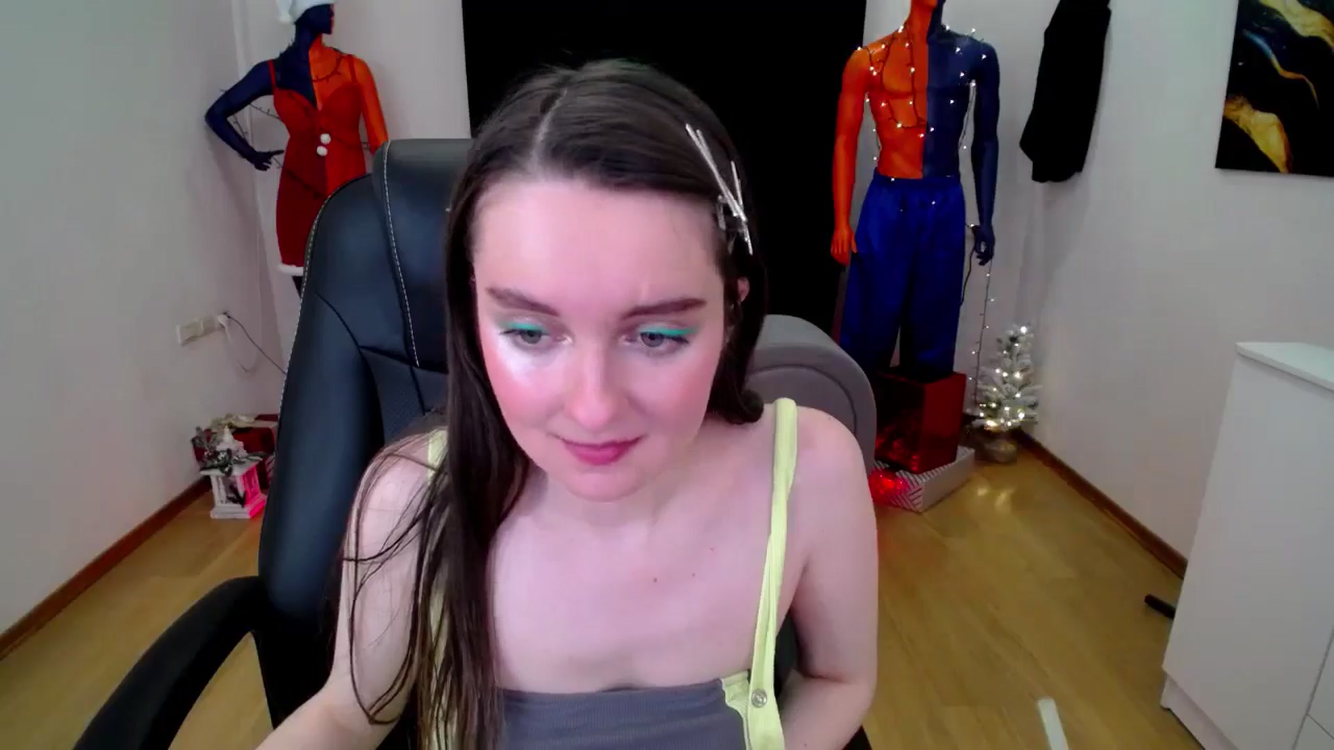 Gallery image thumbnail from Milim_Nava's myfreecams stream on, 12/29/2024, 14:13 image 4 of 20