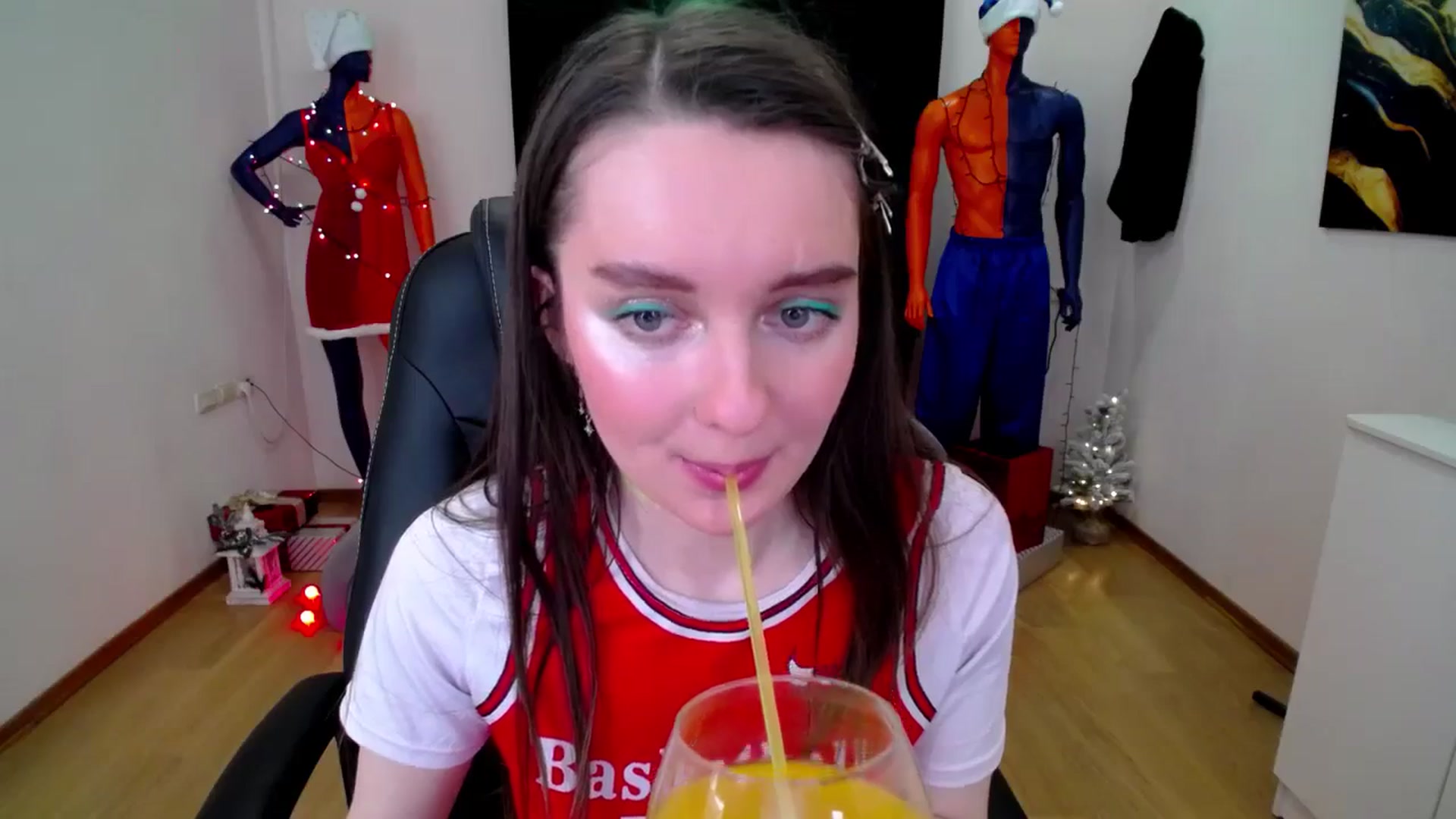 Gallery image thumbnail from Milim_Nava's myfreecams stream on, 12/29/2024, 15:40 image 12 of 20