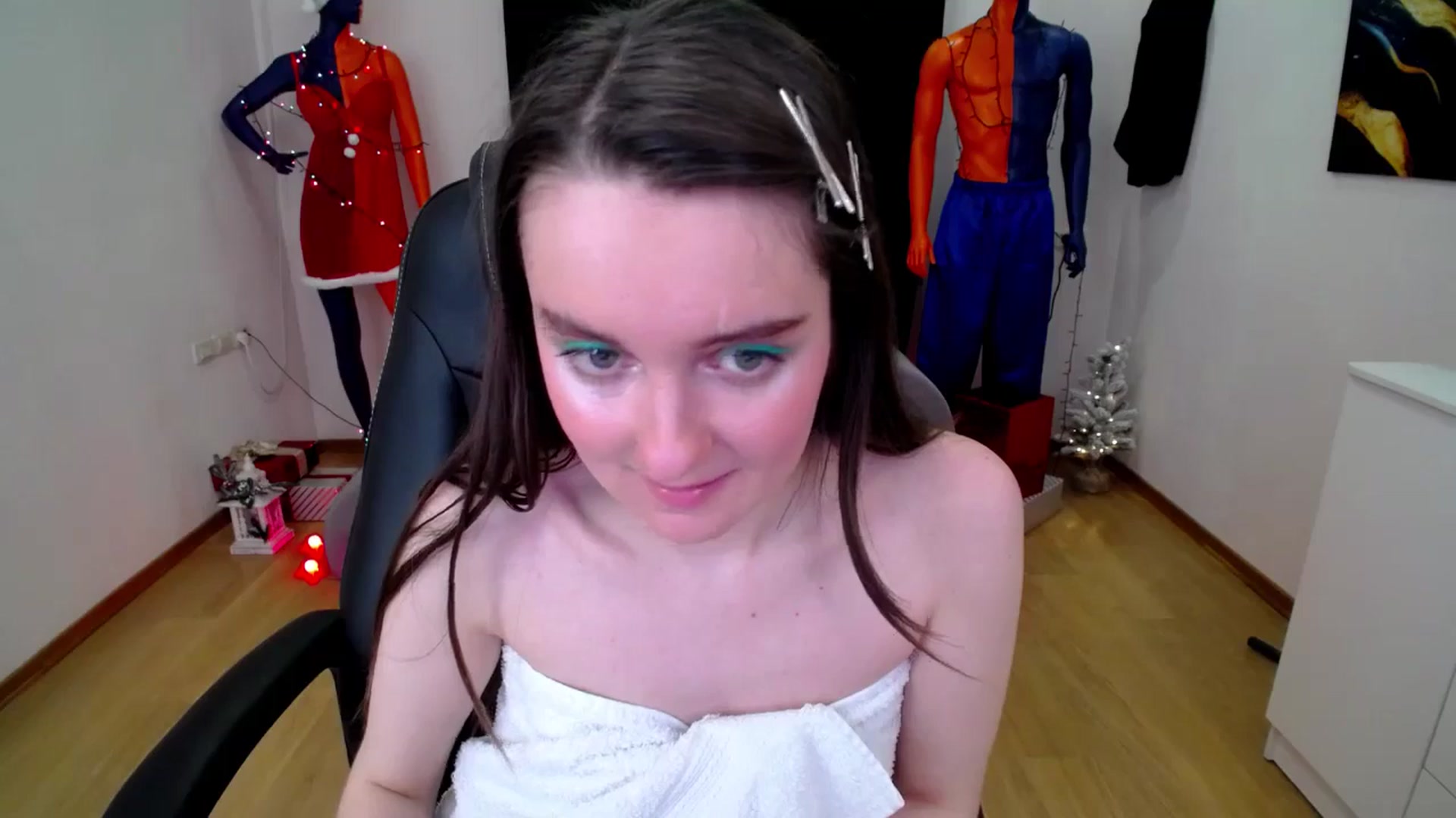 Gallery image thumbnail from Milim_Nava's myfreecams stream on, 12/29/2024, 18:11 image 9 of 20