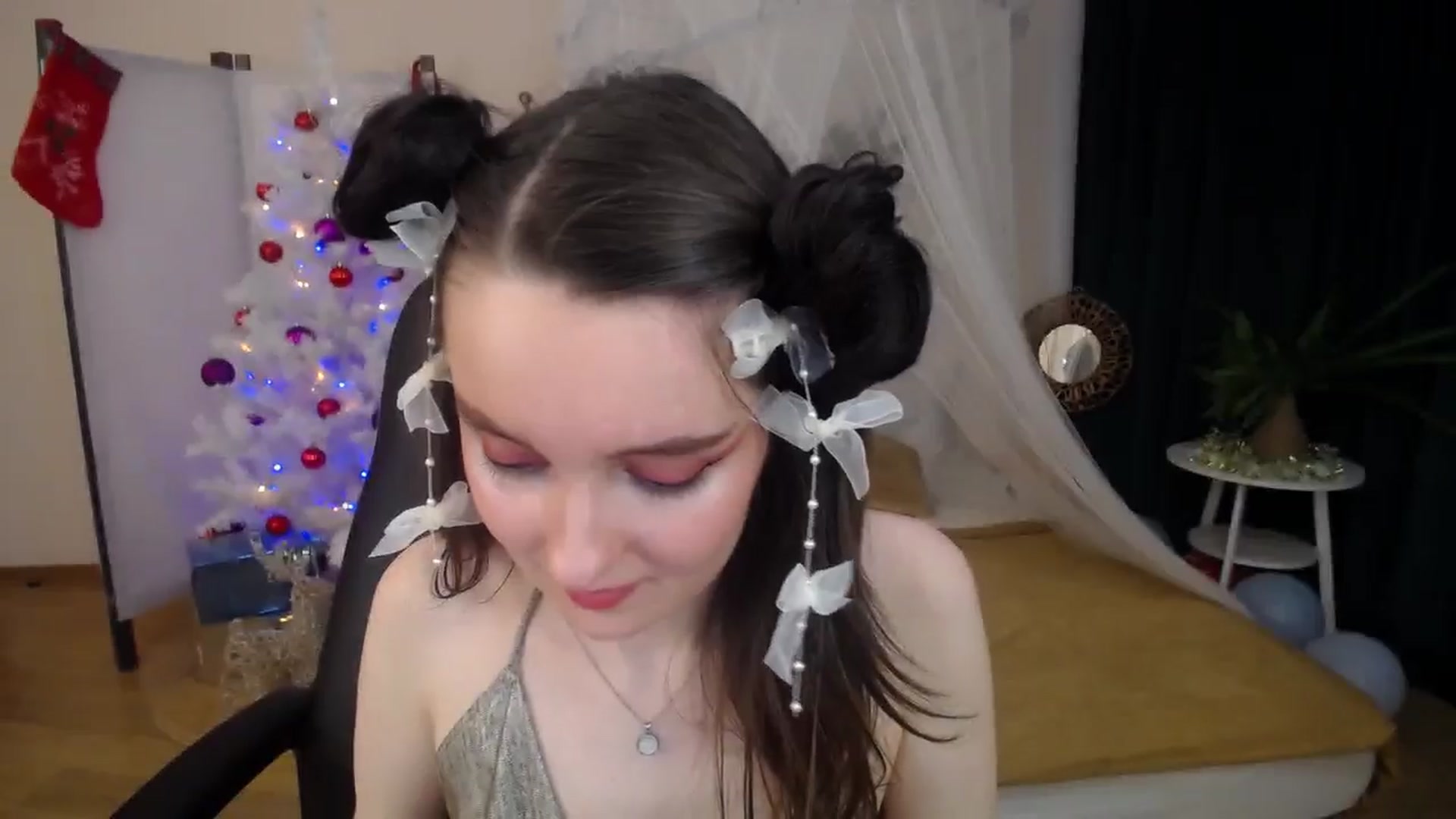 Gallery image thumbnail from Milim_Nava's myfreecams stream on, 12/30/2024, 08:36 image 16 of 20