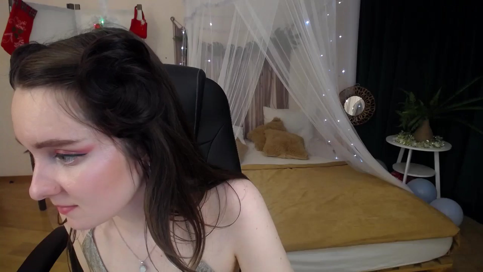 Gallery image thumbnail from Milim_Nava's myfreecams stream on, 12/30/2024, 10:47 image 11 of 20