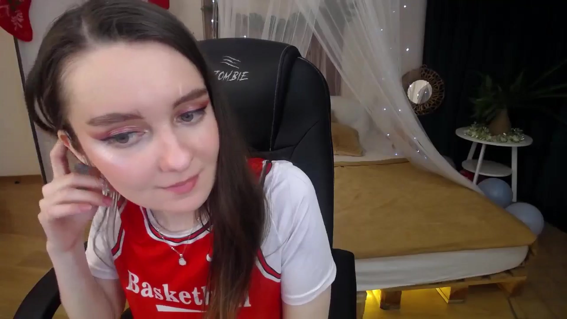 Gallery image thumbnail from Milim_Nava's myfreecams stream on, 12/30/2024, 12:00 image 10 of 20