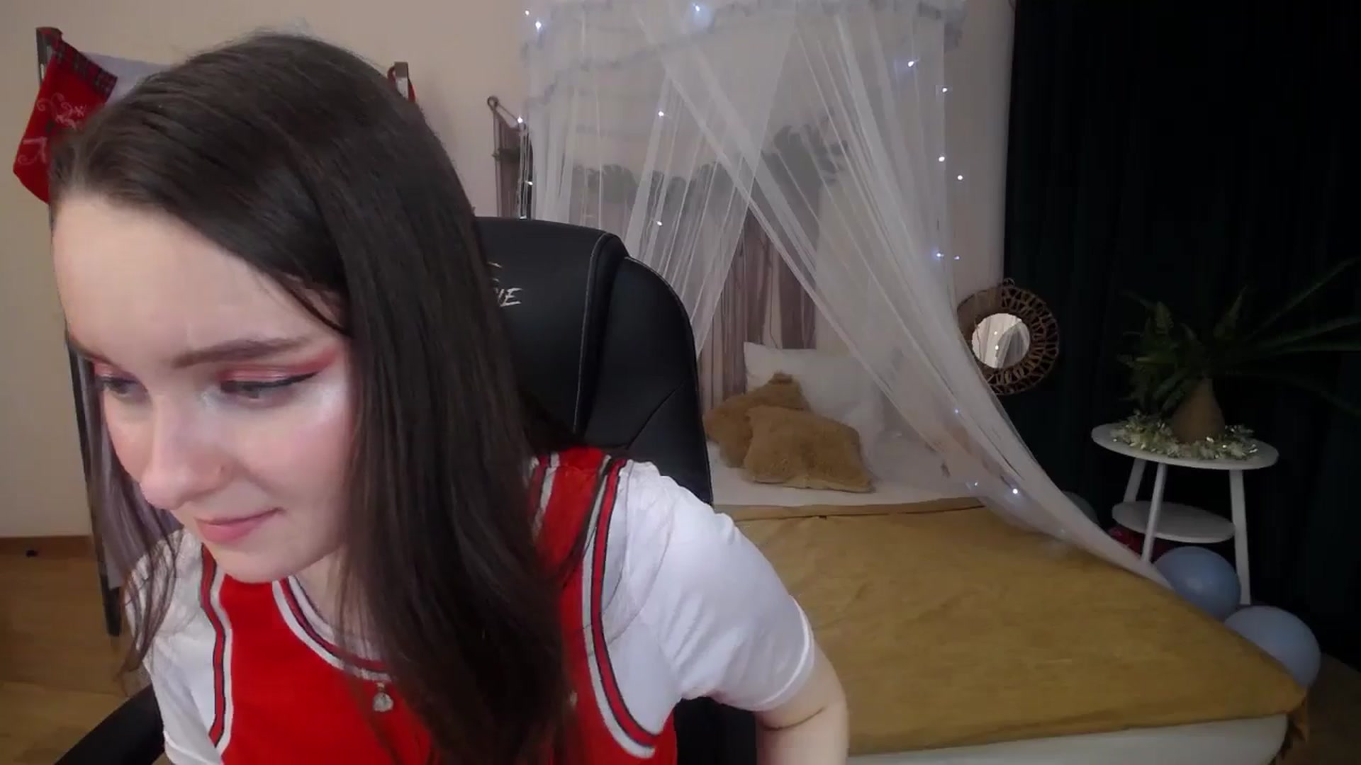 Gallery image thumbnail from Milim_Nava's myfreecams stream on, 12/30/2024, 12:00 image 9 of 20